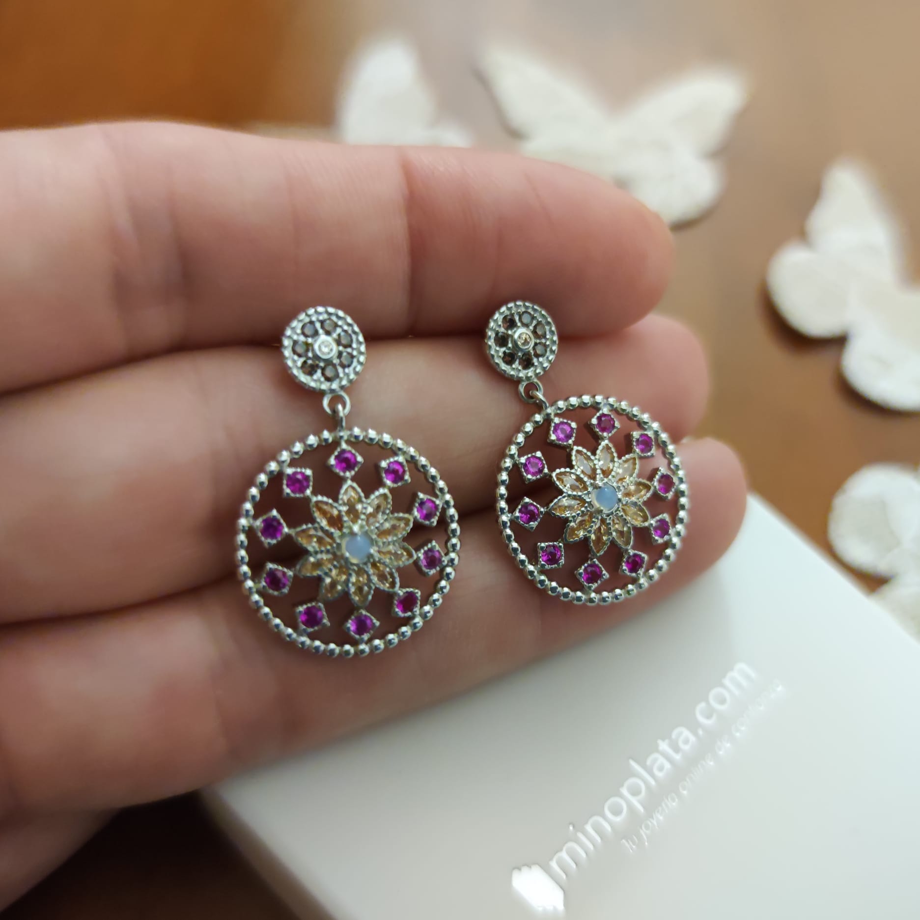 Pendientes círculo en Plata rodiada y piedras multicolor 3