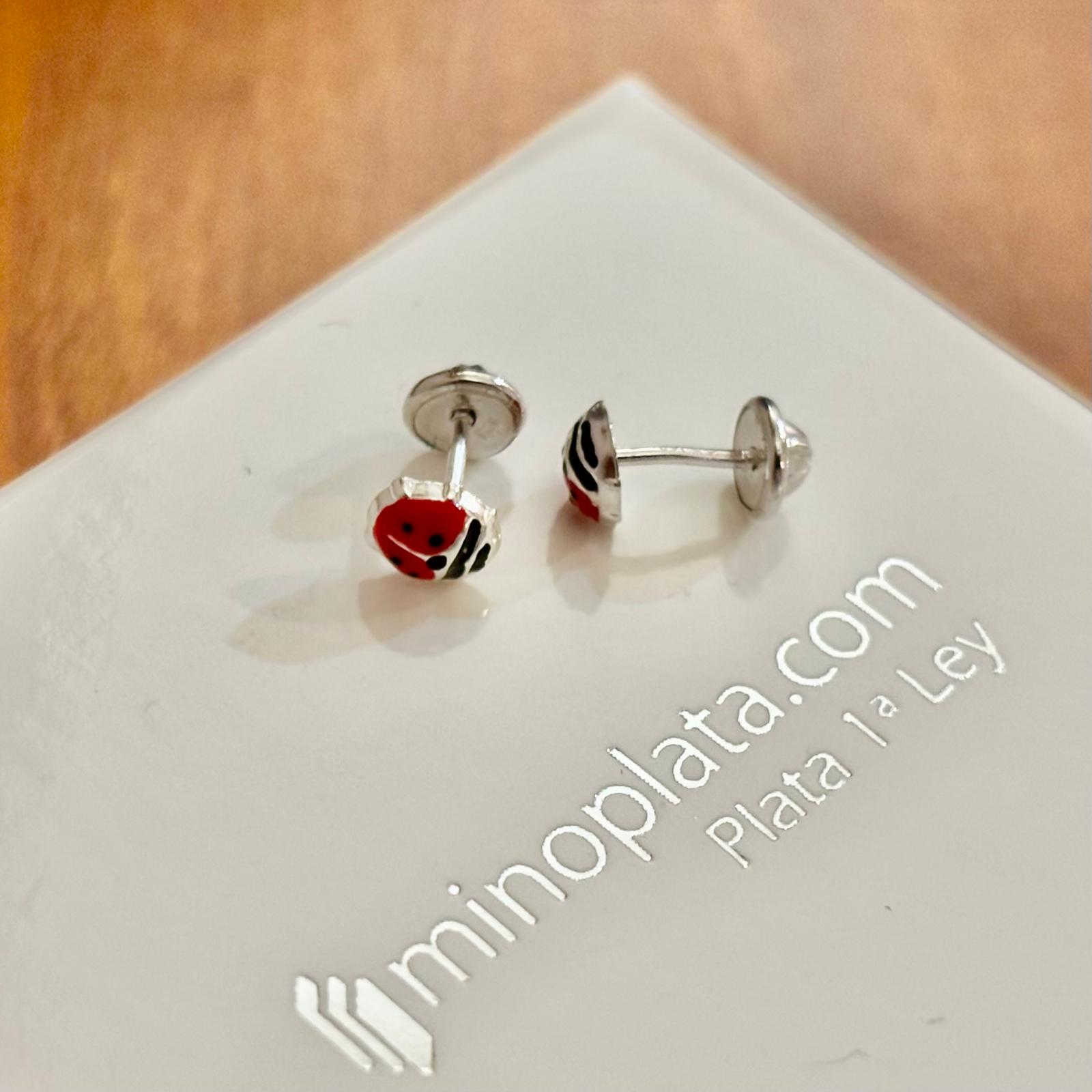 Pendientes bebé mariquitas rojas de Plata de ley 925 con cierre rosca seguridad 1