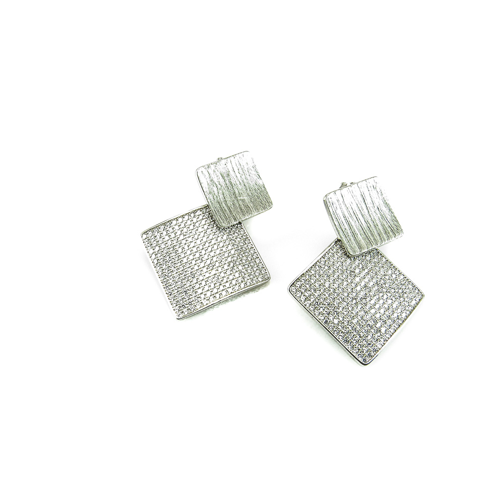 Pendientes cuadrados de Plata matizada y Circonitas micro