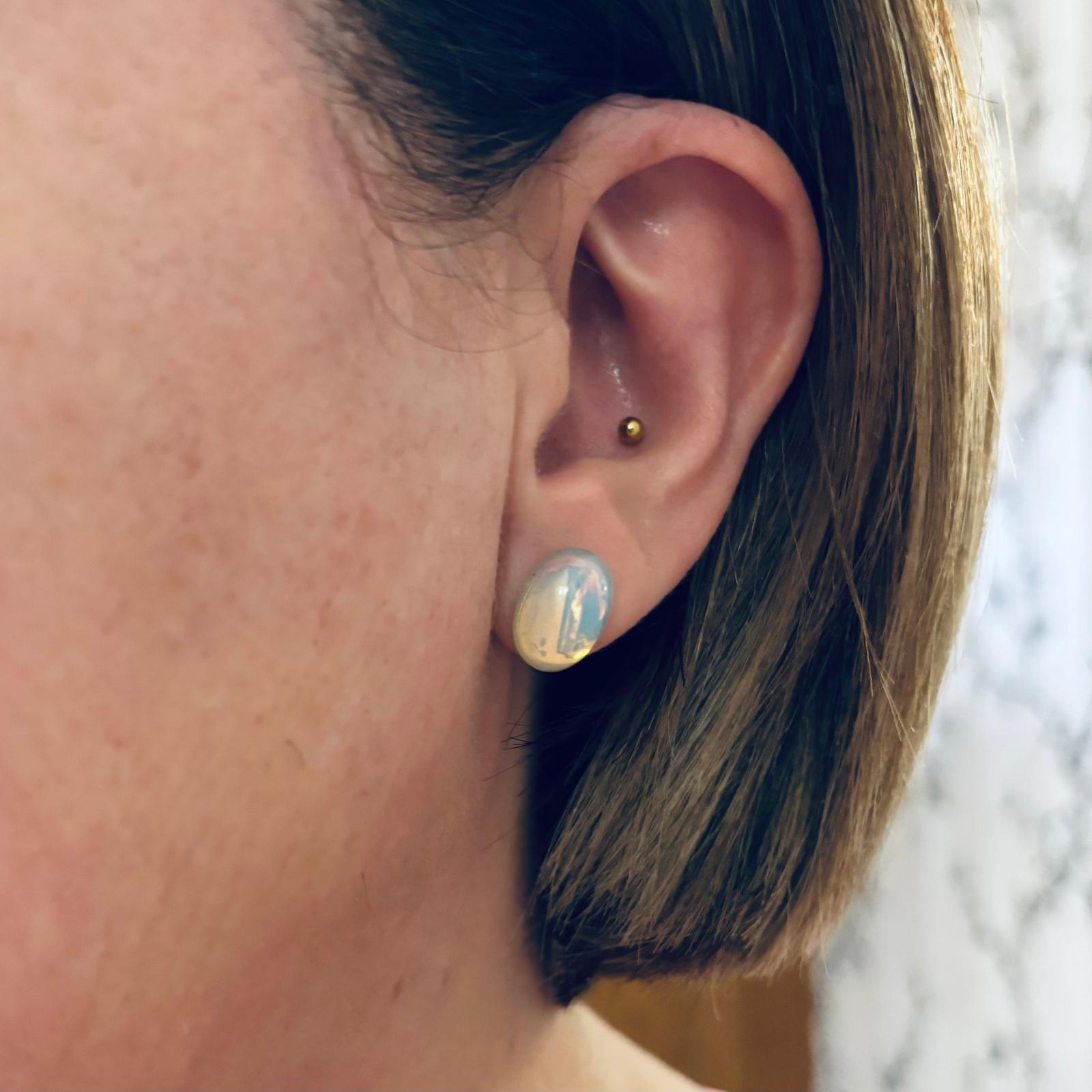 Pendientes cristal Checo blanco lechoso tornasol en Plata de ley 3