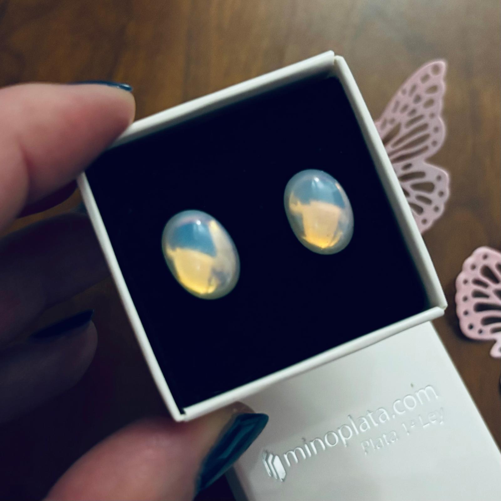 Pendientes cristal Checo blanco lechoso tornasol en Plata de ley 4