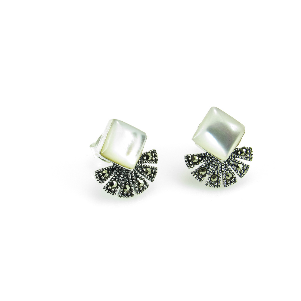 Pendientes abanico de Plata vieja con Nácar y Marcasitas