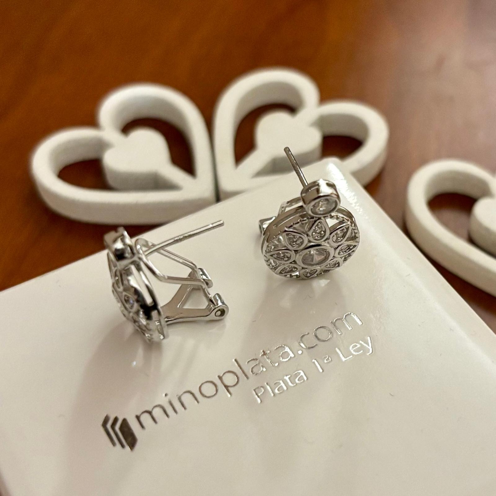 Pendientes novia en Plata de ley rodiada y Circonitas con cierre omega 4