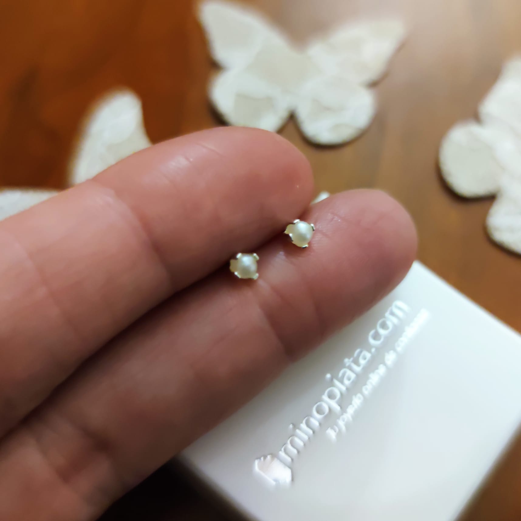 Pendiente Perla 3mm y garra Plata con cierre Tuerca de seguridad 2