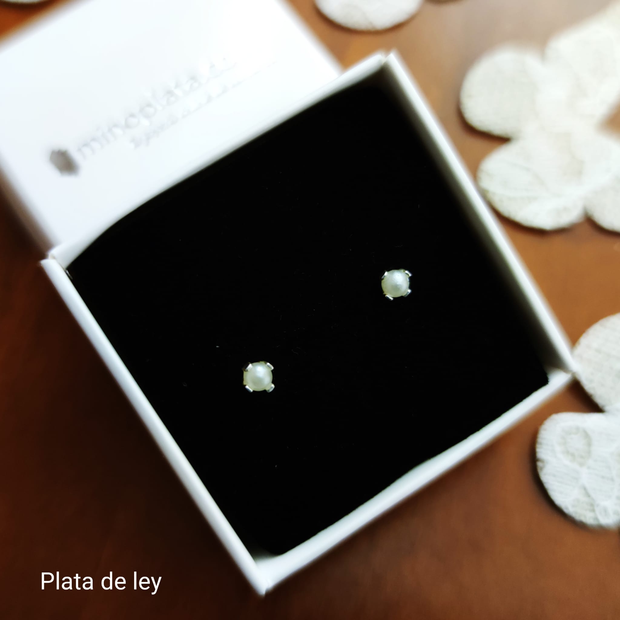 Pendiente Perla 3mm y garra Plata con cierre Tuerca de seguridad 3