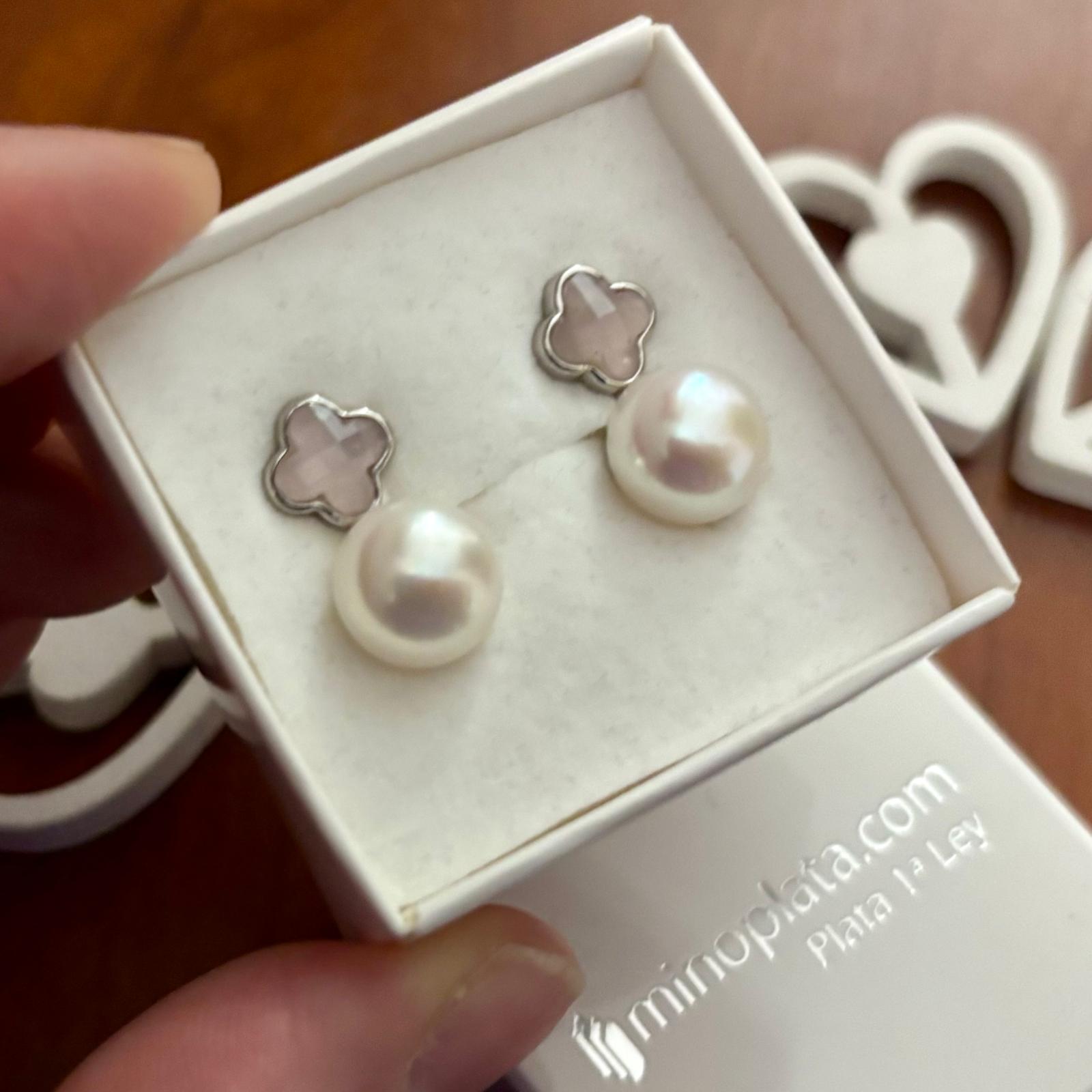 Pendientes Plata rodiada con Perlas cultivadas y cierre omega