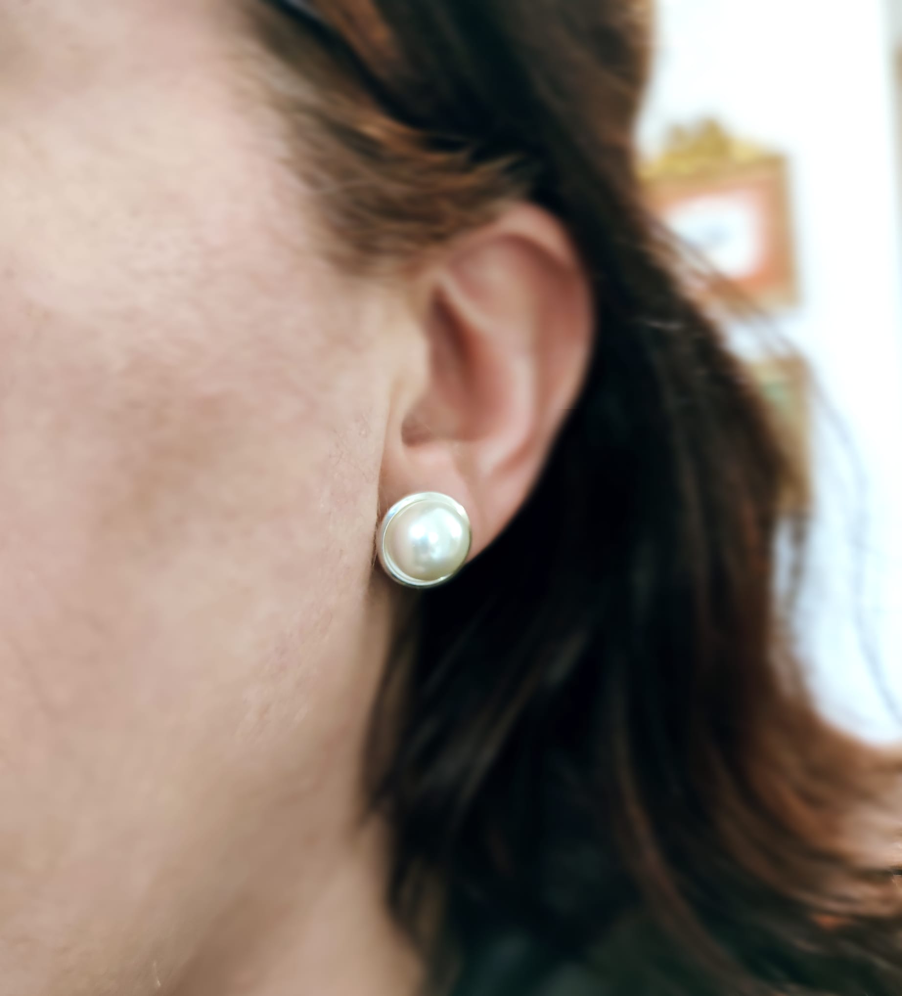 Pendientes media Perla 14mm con cerco de Plata de ley 4