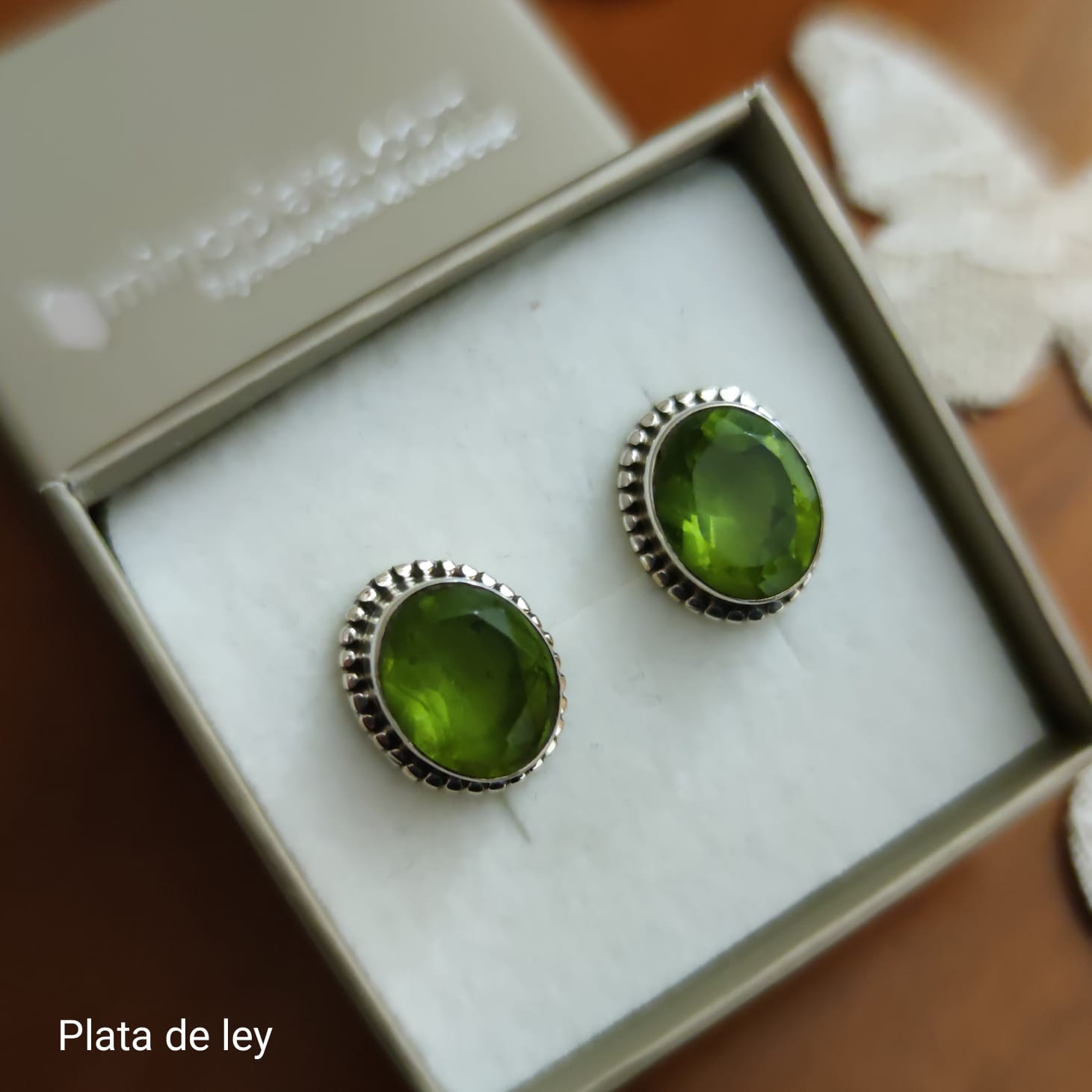 Pendientes de Plata vieja con Piedra Olivina 1