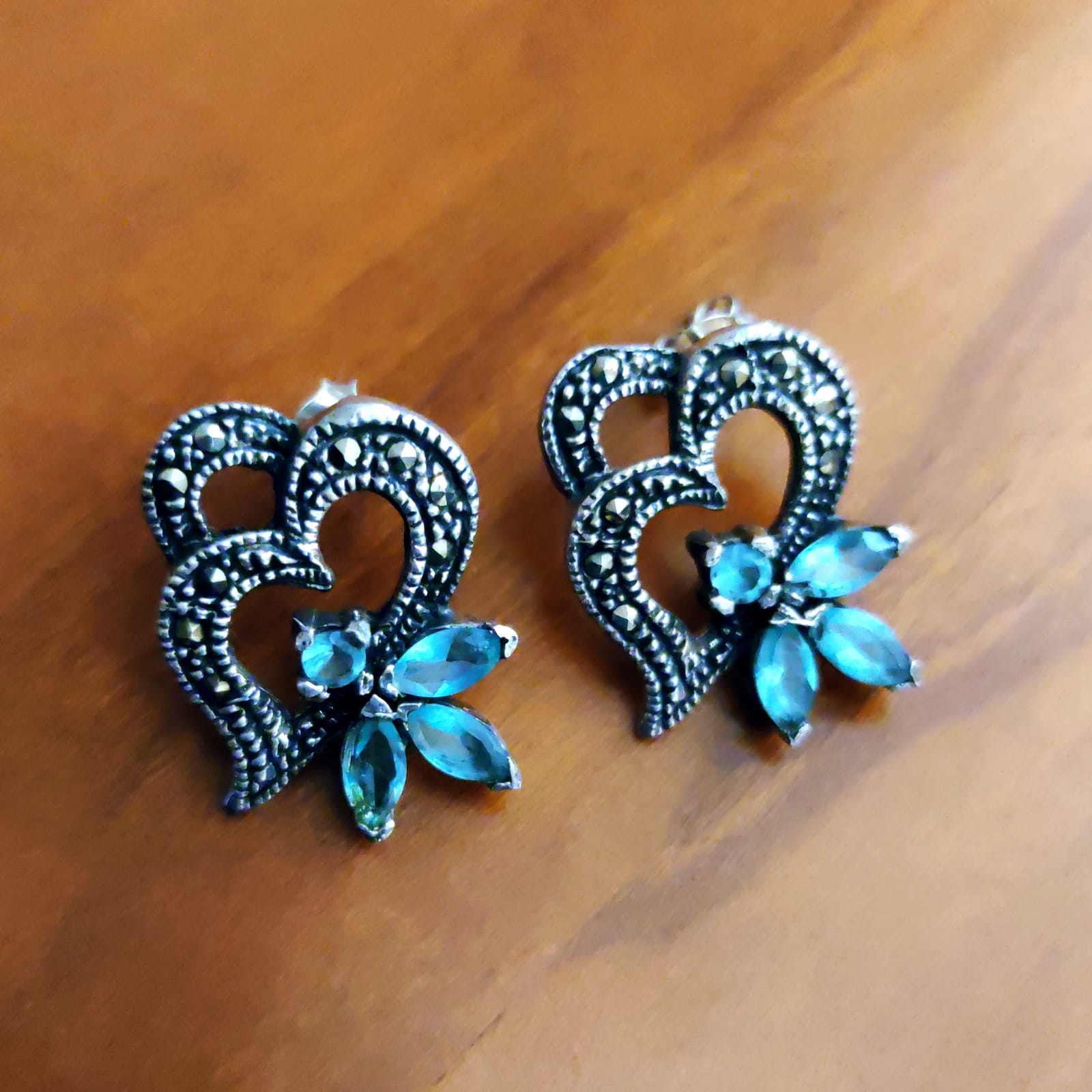 Pendientes calados de Plata vieja con Marcasitas y Topacio