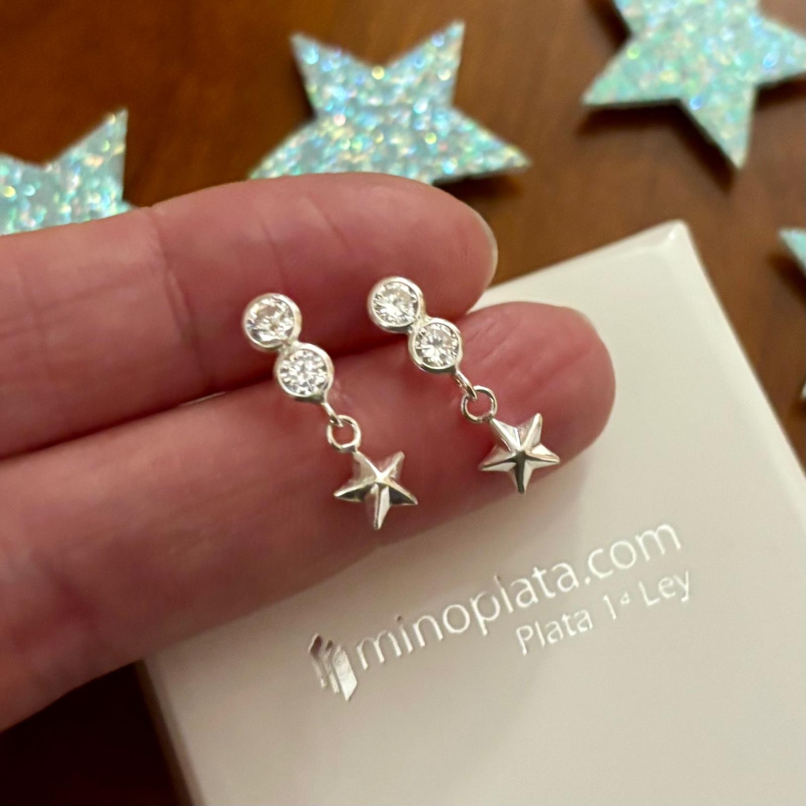 Pendientes de Plata con Circonitas y estrella colgante