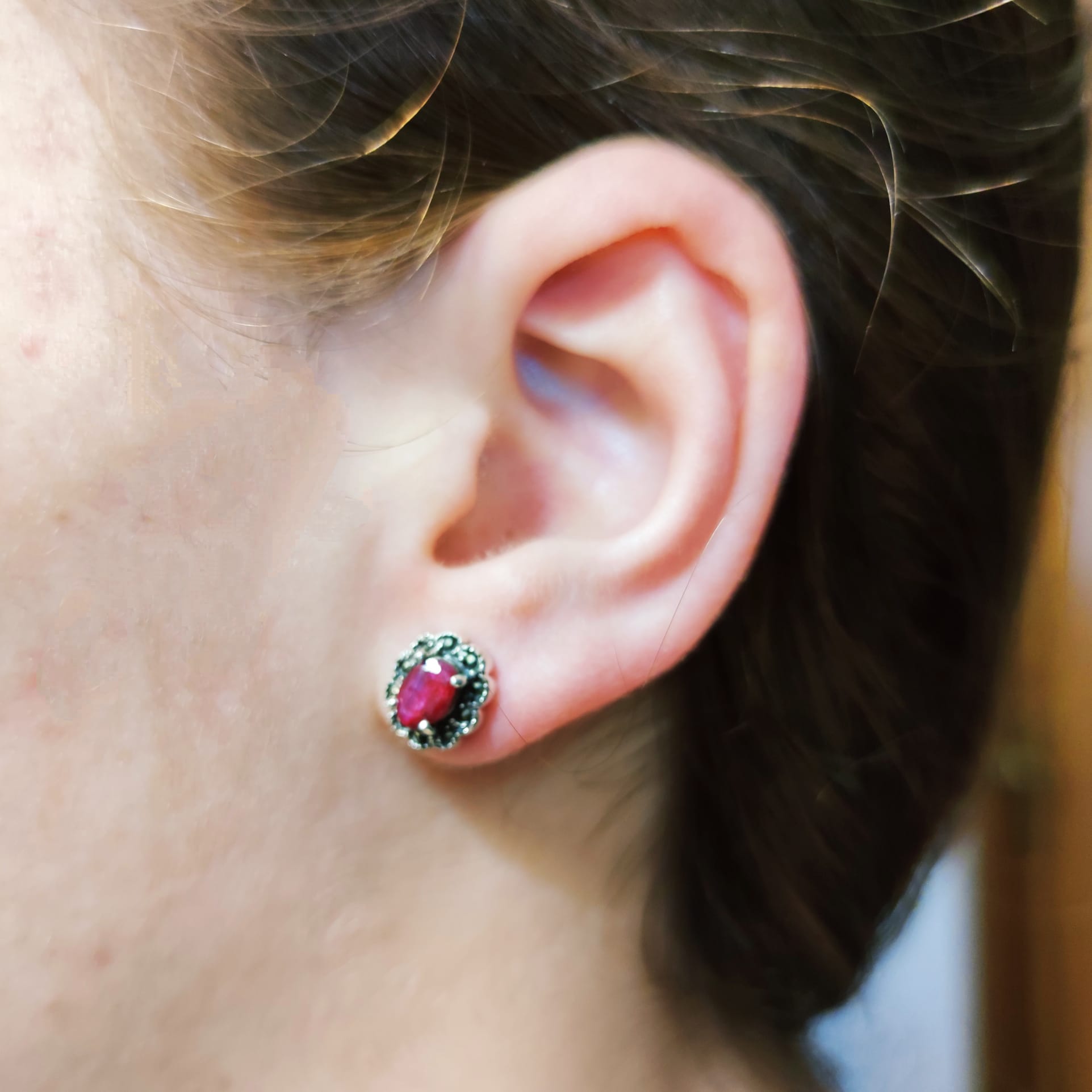 Pendientes de Plata vieja con Marcasitas y Rubí 4