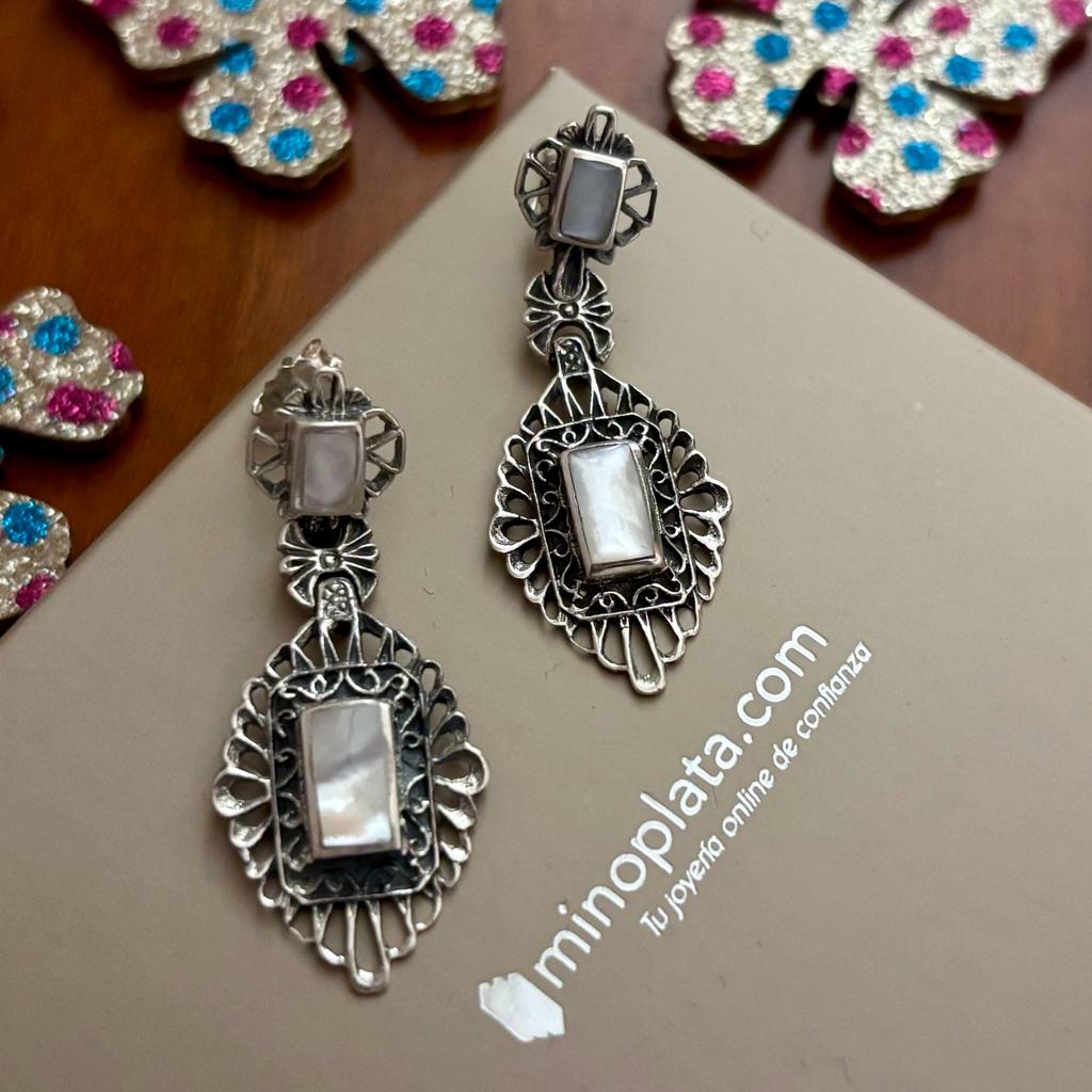 Pendientes de Plata envejecida con Nácar blanco