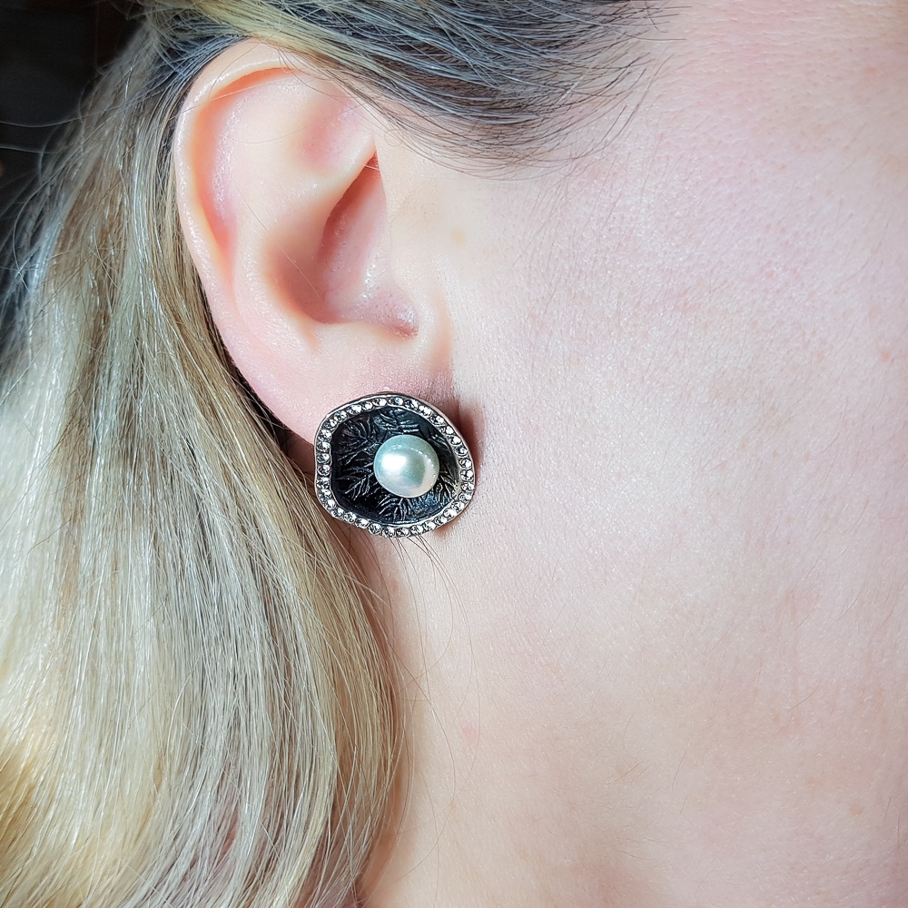 Pendientes Plata de ley en rutenio negro con Perlas y Circonitas 1