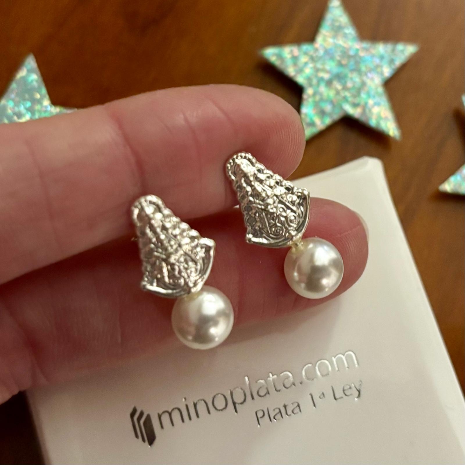 Pendientes Perla 8mm Virgen del Rocío de Plata de ley 2