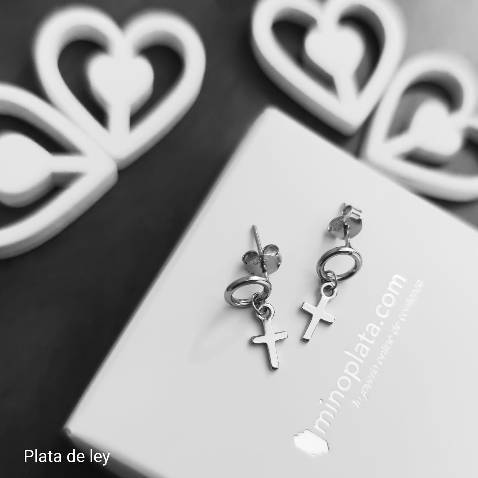 Pendientes pequeños Aro y Cruz colgante de Plata rodiada 3