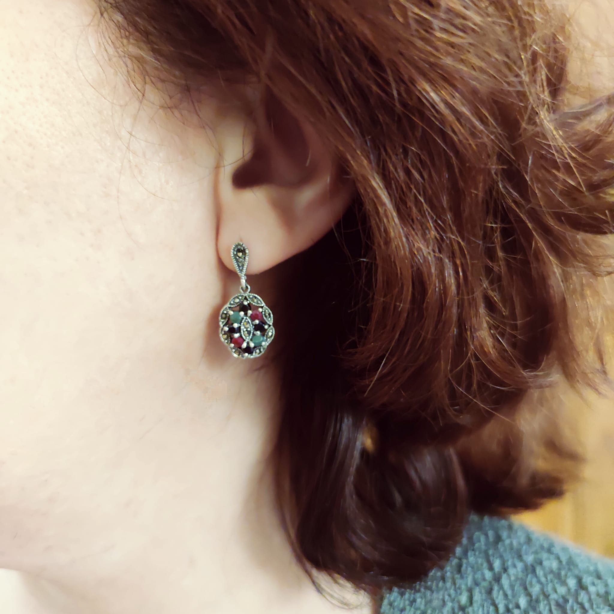 Pendientes calados de Plata vieja con piedras preciosas 3