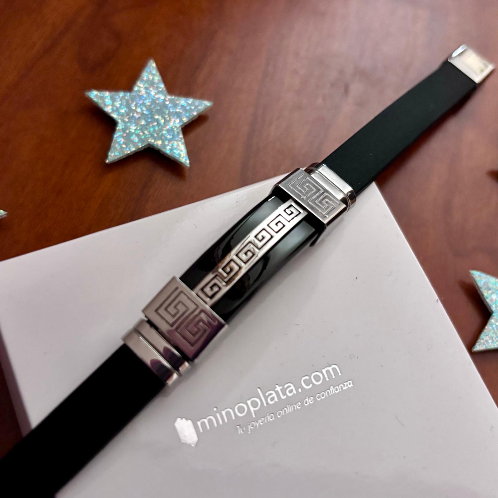 Pulsera de Caucho negro con grecas de Acero inoxidable