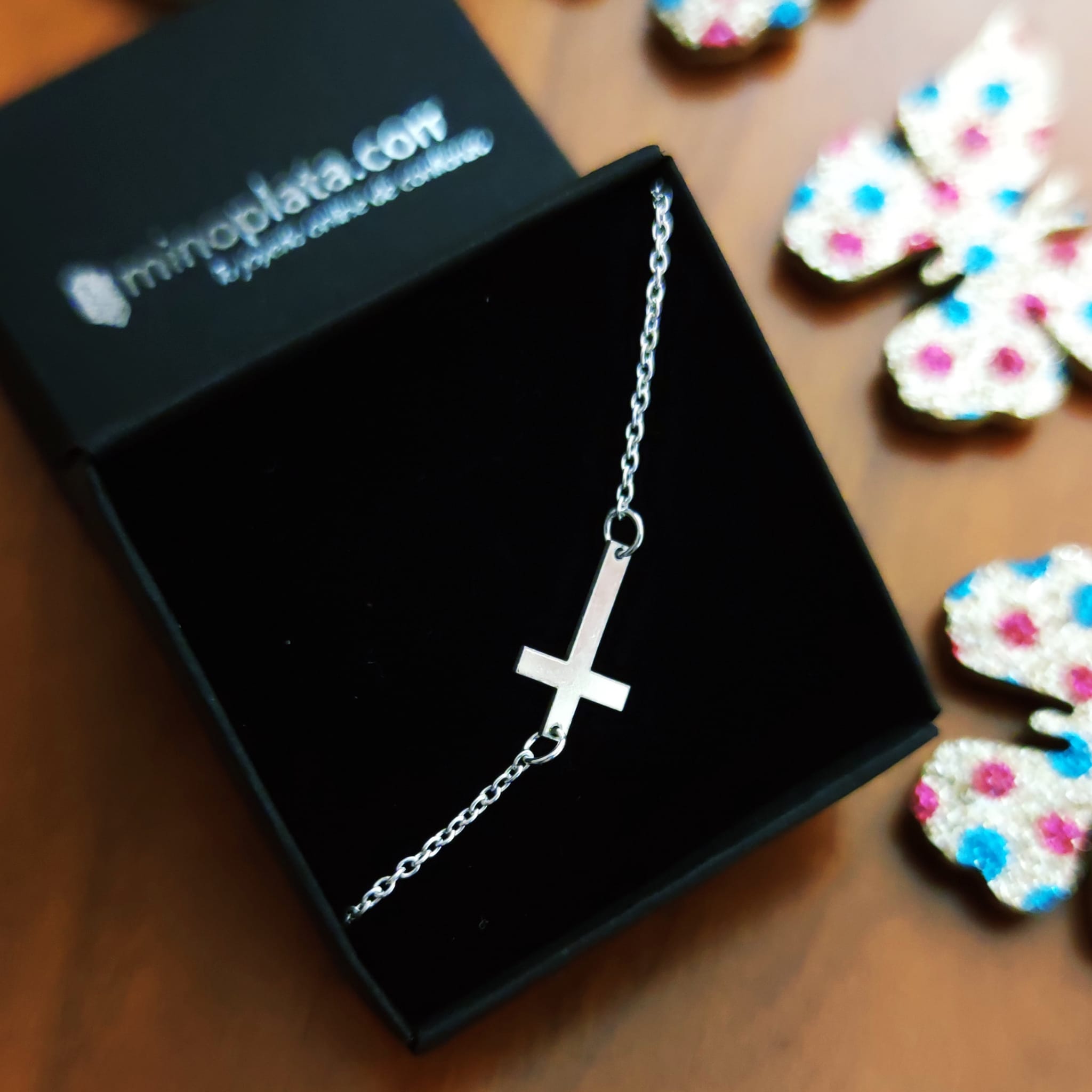 Pulsera de Plata de ley cruz tumbada pequeña 4