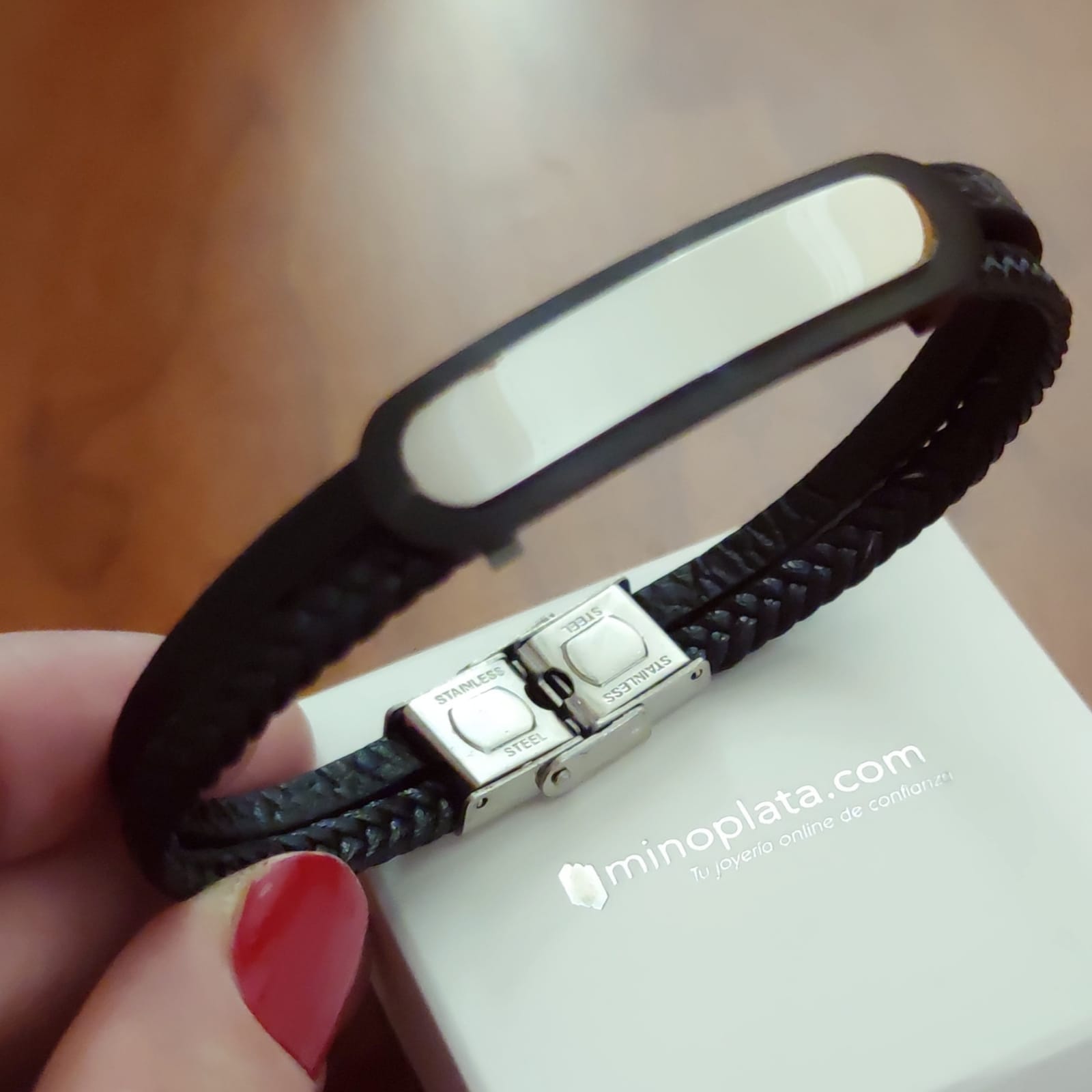 Pulsera Piel lisa y trenzada de Cuero negro con placa de Acero 3