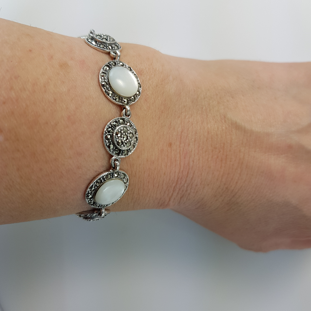 Pulsera de Plata vieja círculos decorados con Nácar y Marcasitas 1