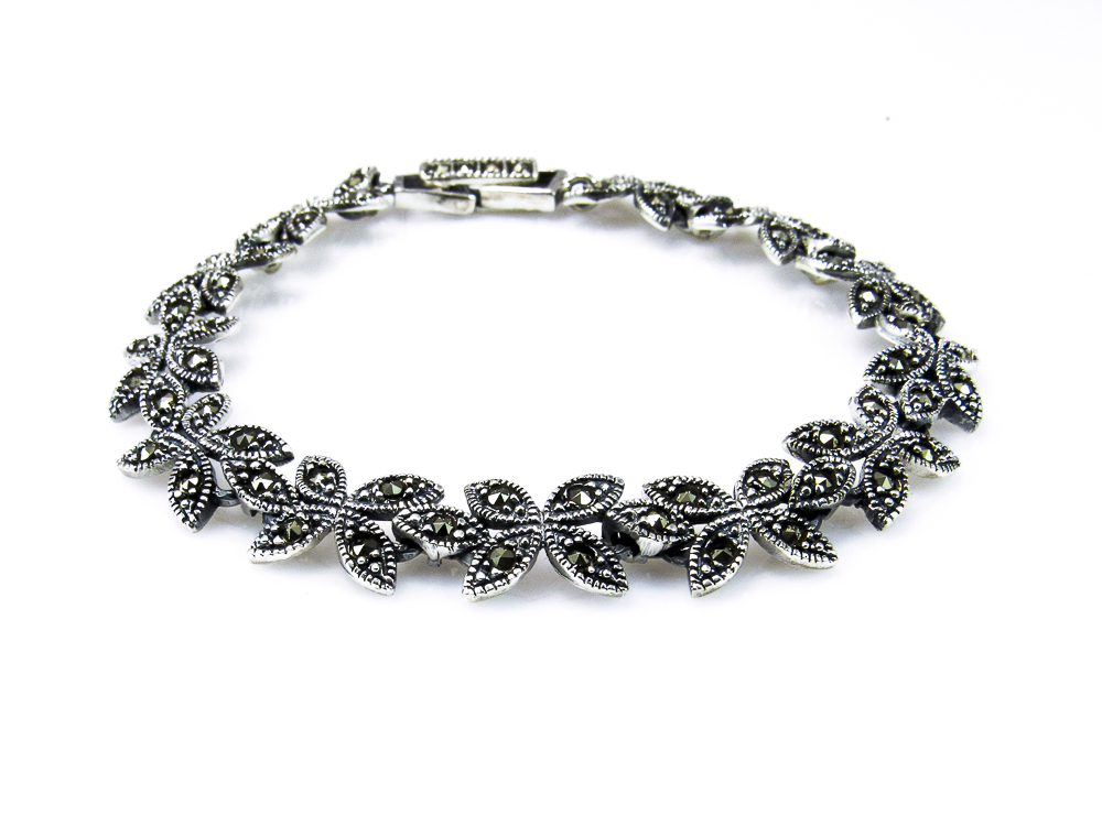 Pulsera en Plata de ley vieja con Marquesitas