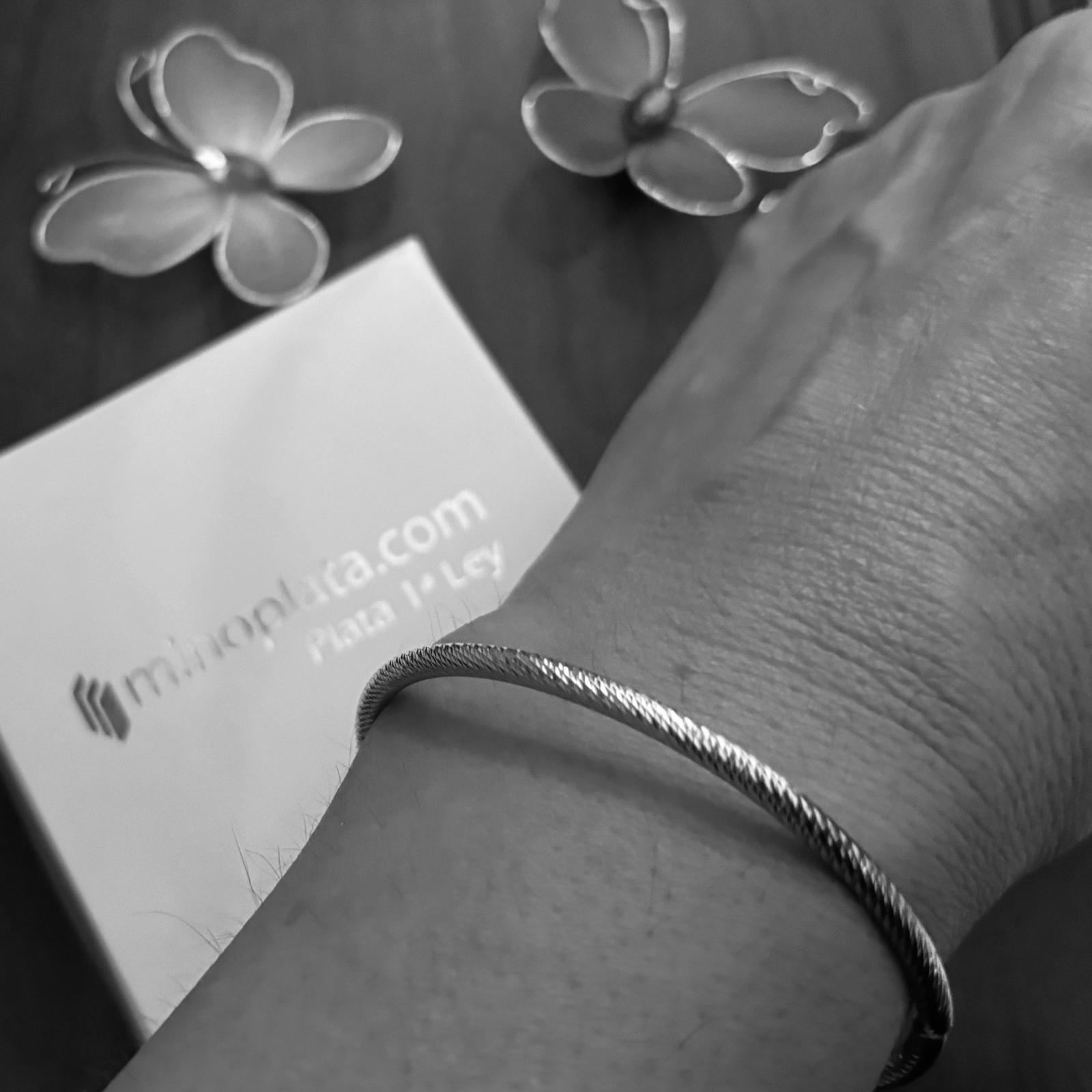 Pulsera tallada de Plata de ley rodiada con muelle elástico 55mm 3