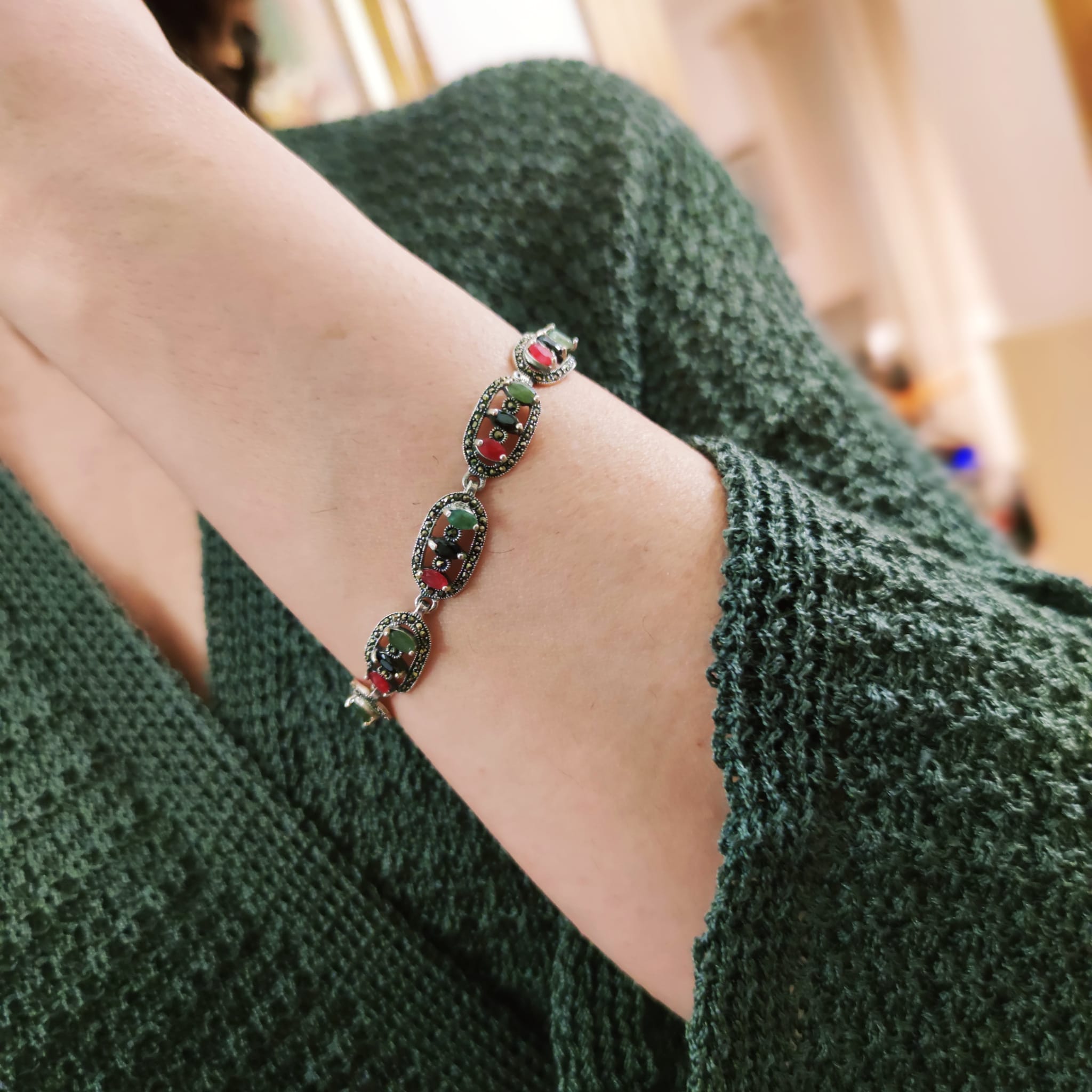 Pulsera de Plata vieja con eslabones calados y piedras preciosas 2