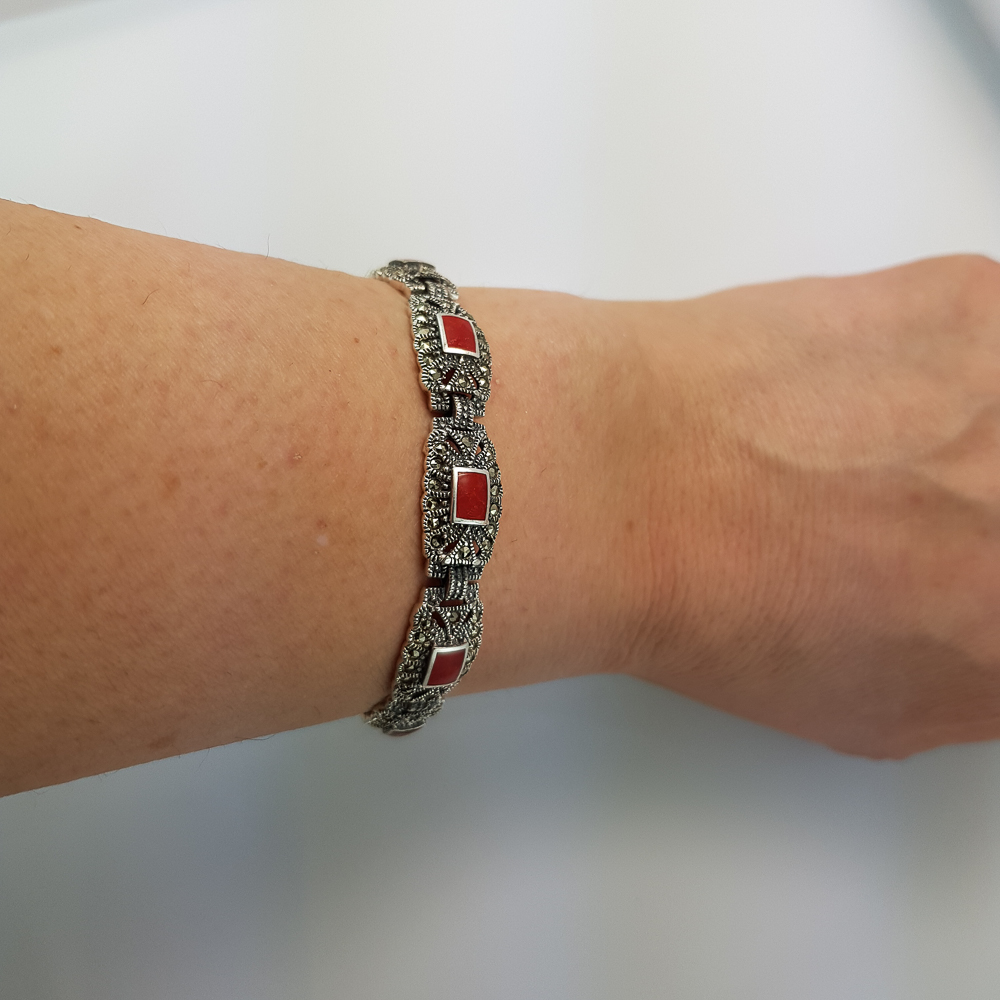 Pulsera de Plata vieja con Marcasitas y esmalte rojo 2
