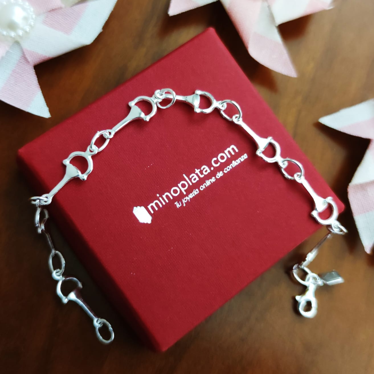 Pulsera de Plata de ley con estribos pequeños 4