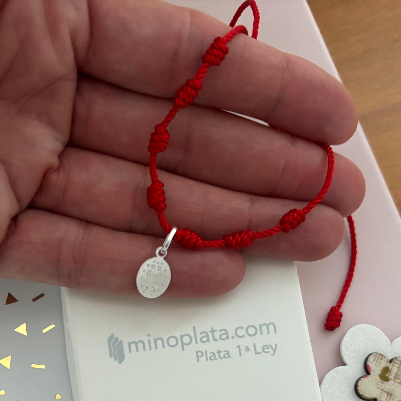 Pulsera roja siete nudos ajustable con medalla de Plata de ley 925 5