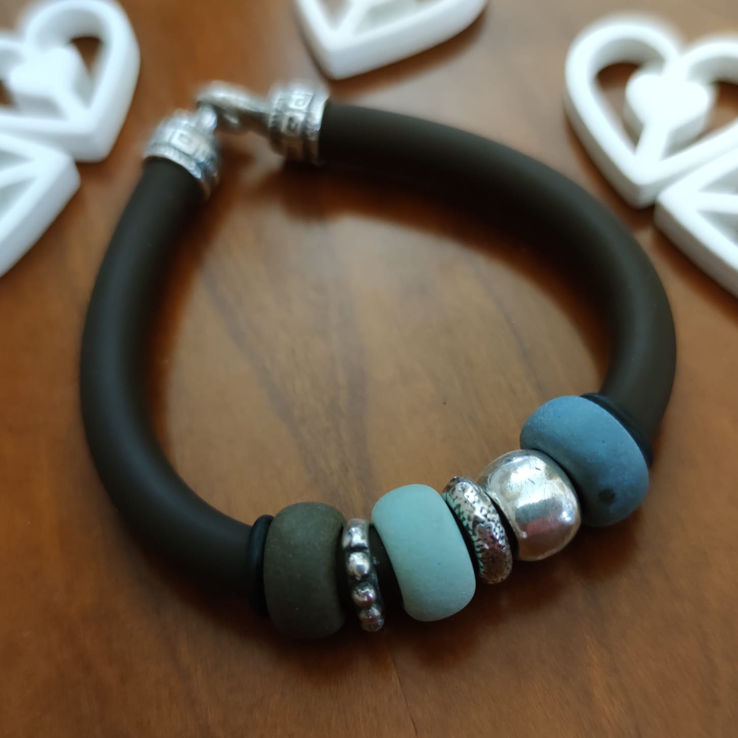 Pulsera de Caucho con Plata y resina chico 3