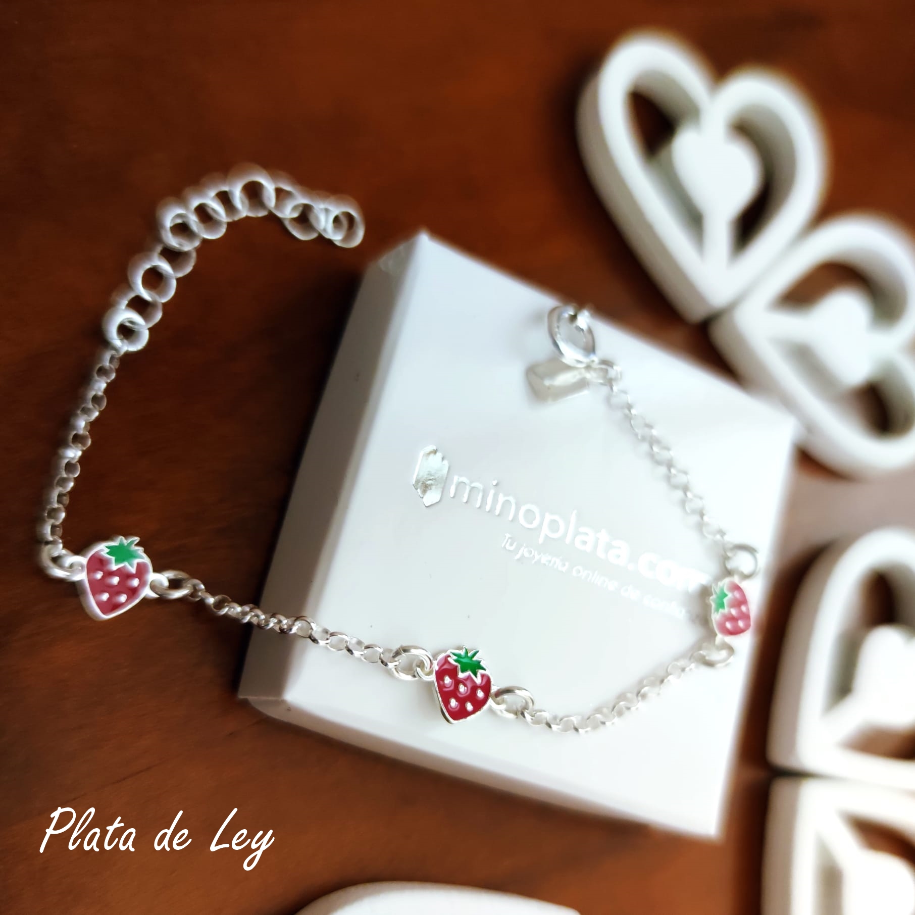 Pulsera para niña fresas de Plata de ley 3