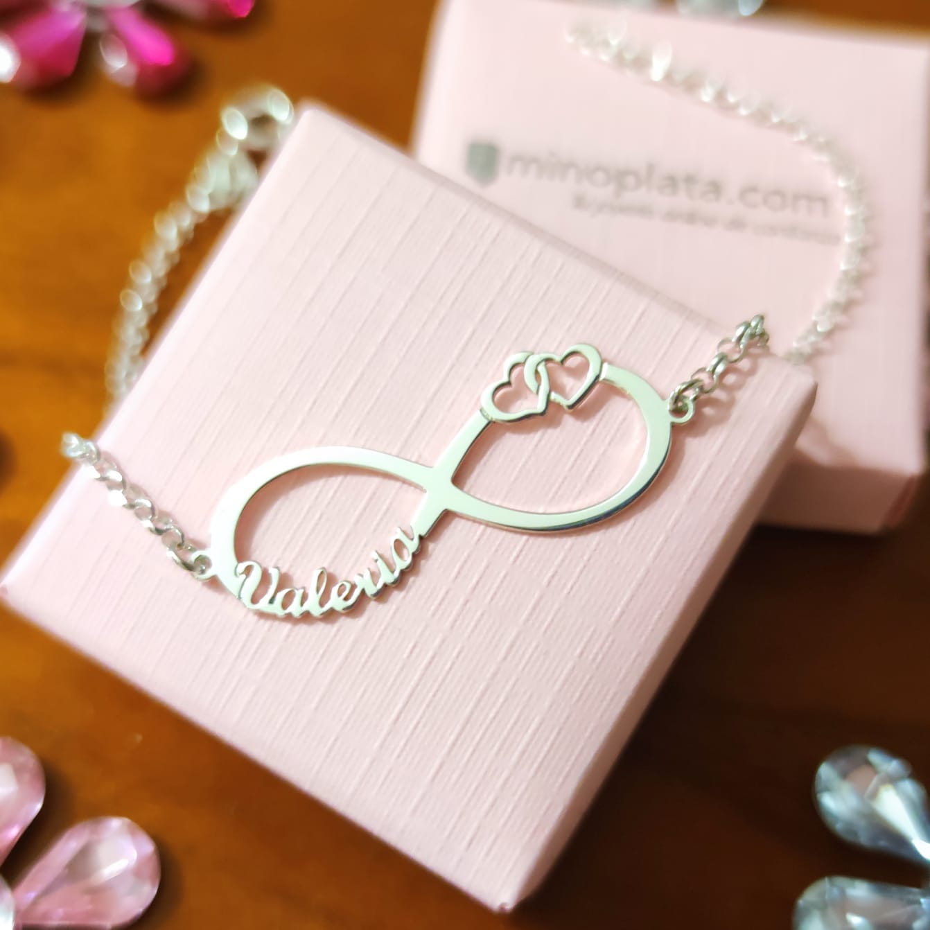 Pulsera infinito con nombres y corazones de Plata de ley 3