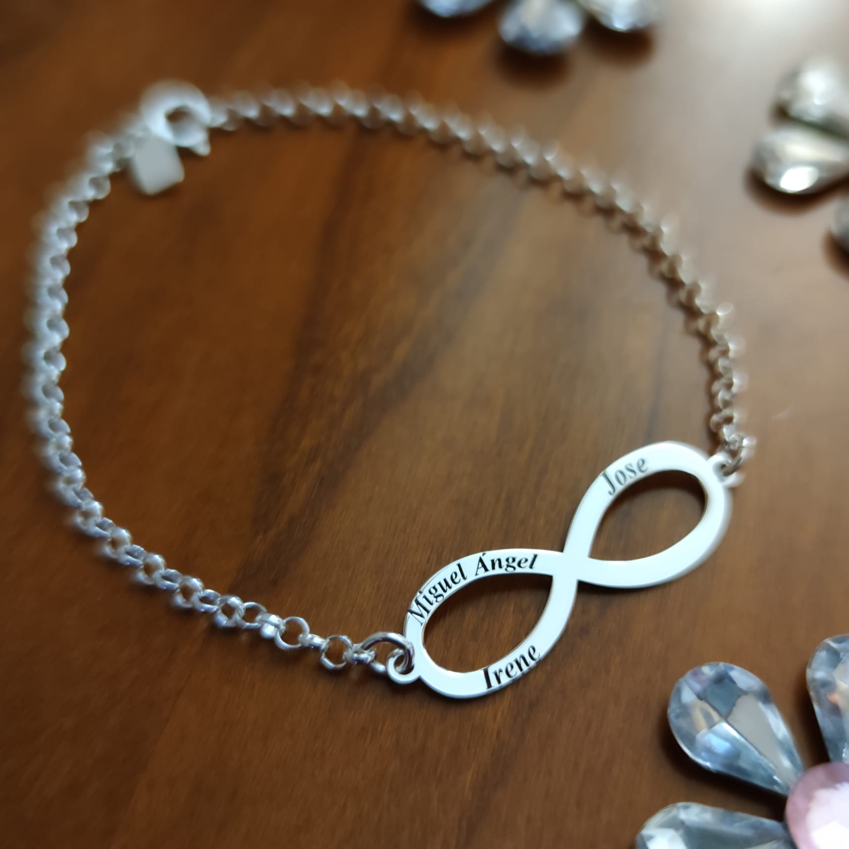 Pulsera infinito personalizada hasta 4 nombres de Plata de ley 7