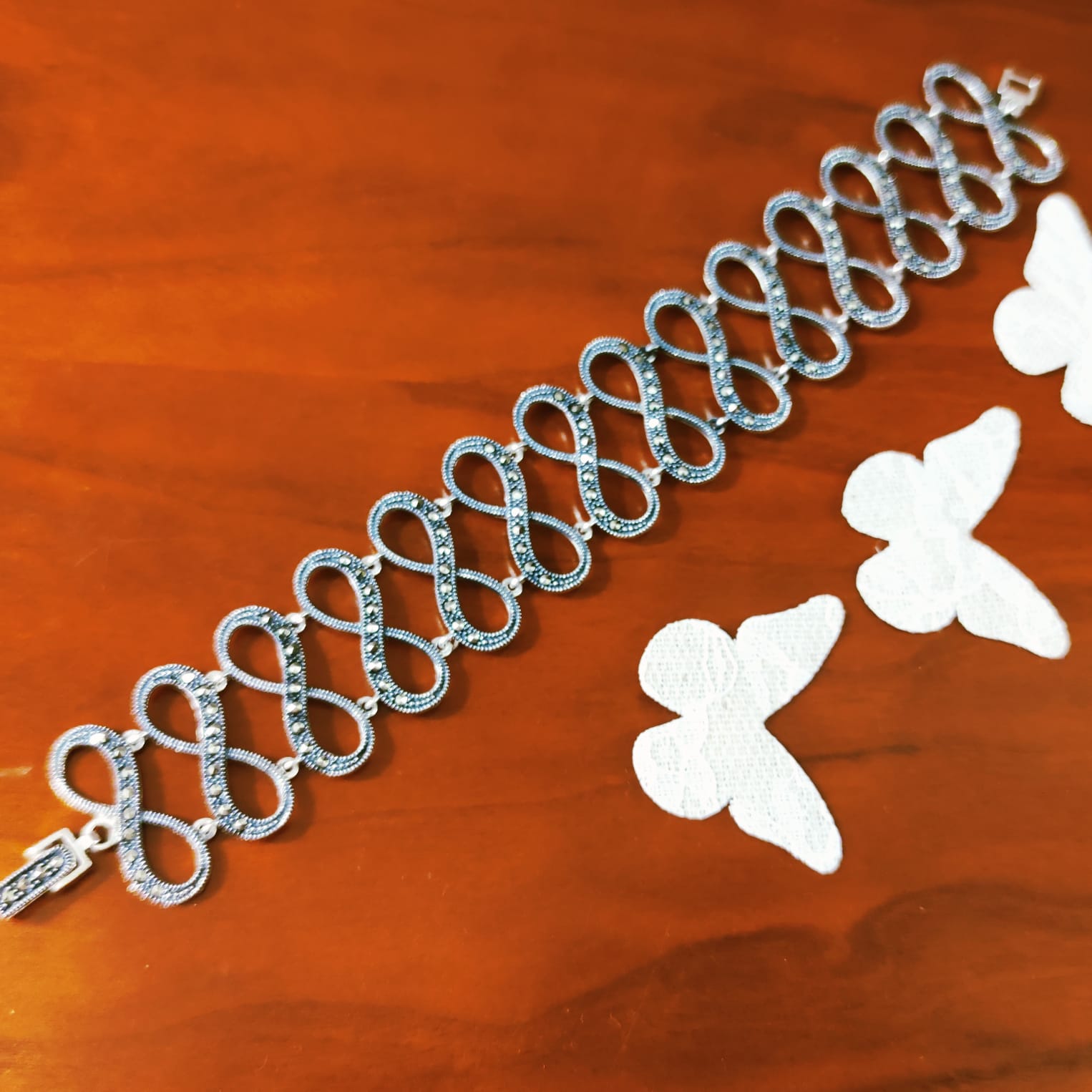 Pulsera brazalete infinitos de Plata vieja con piedras Marcasita 4