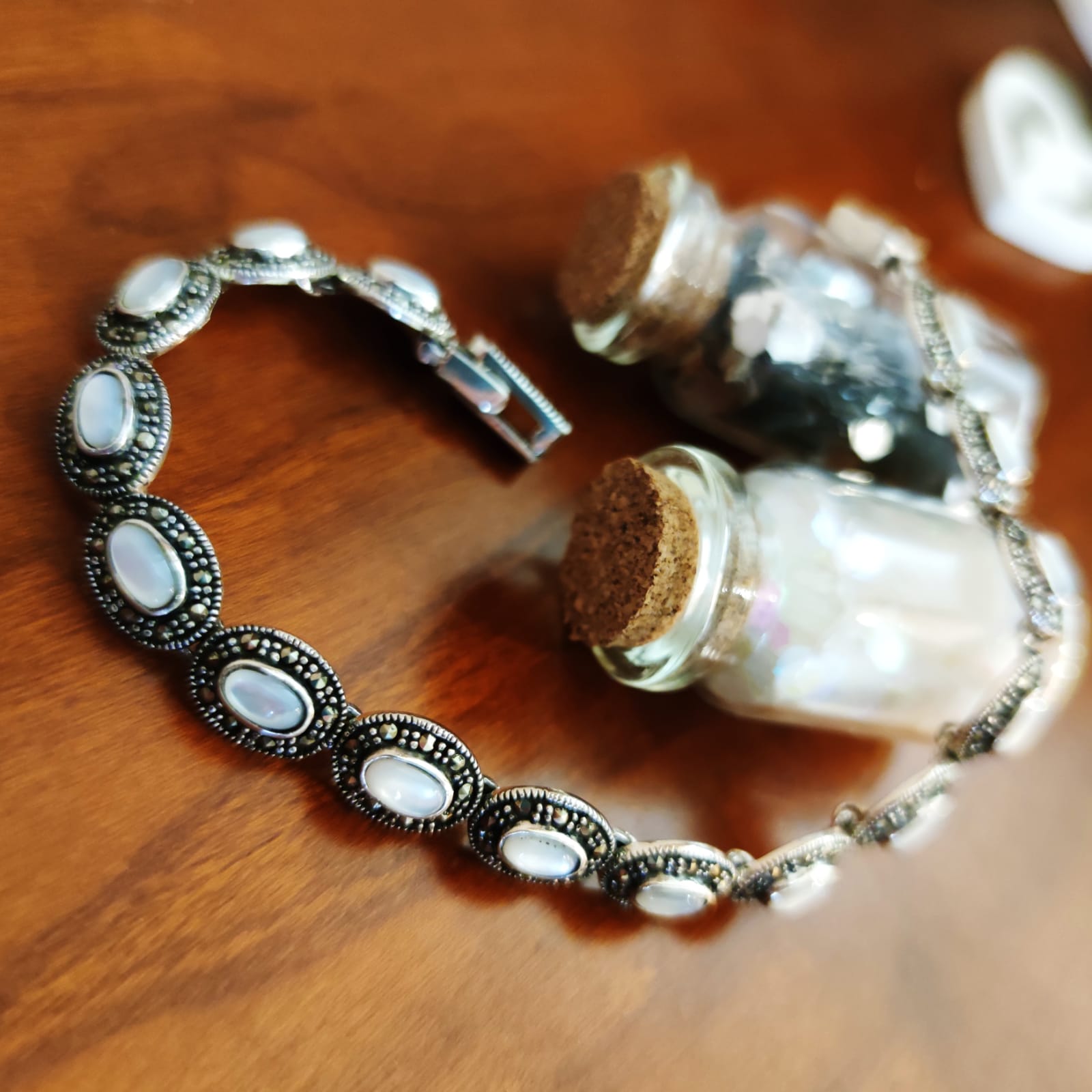 Pulsera Marcasitas y Nácar en Plata de ley envejecida 3