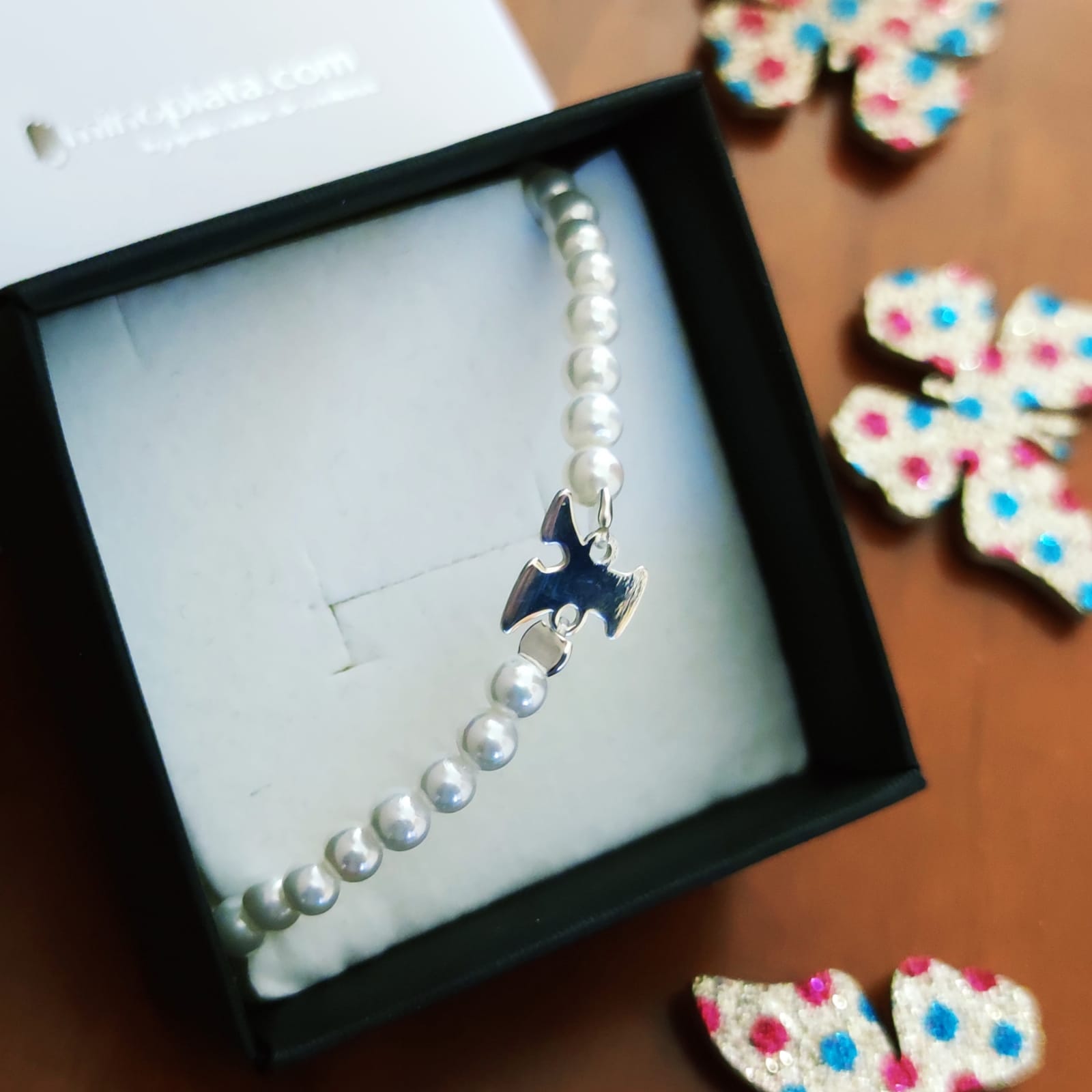 Pulsera de Perlas con inicial de Plata 2