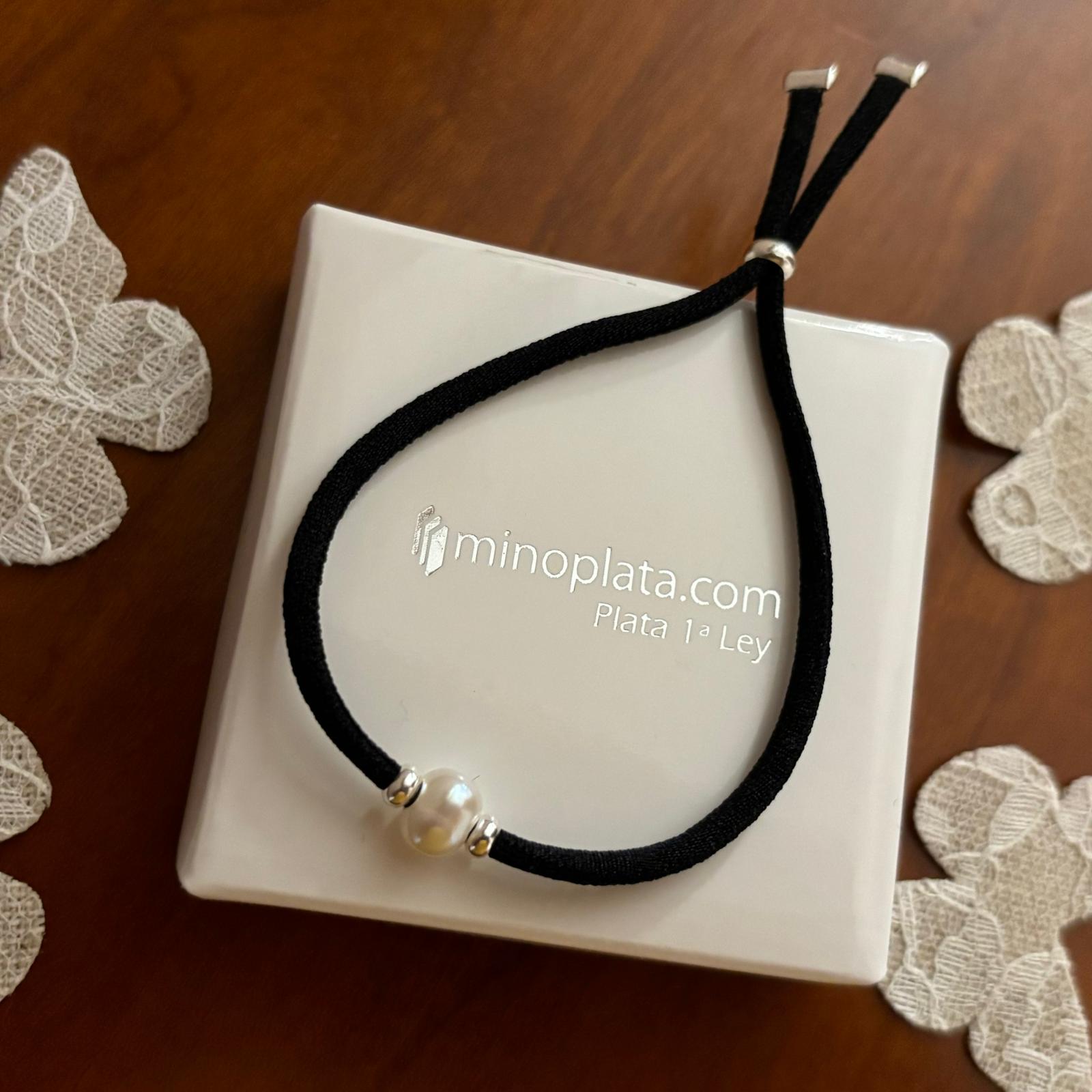 Pulsera elástica negra con Perla cultivada y Plata de ley 925