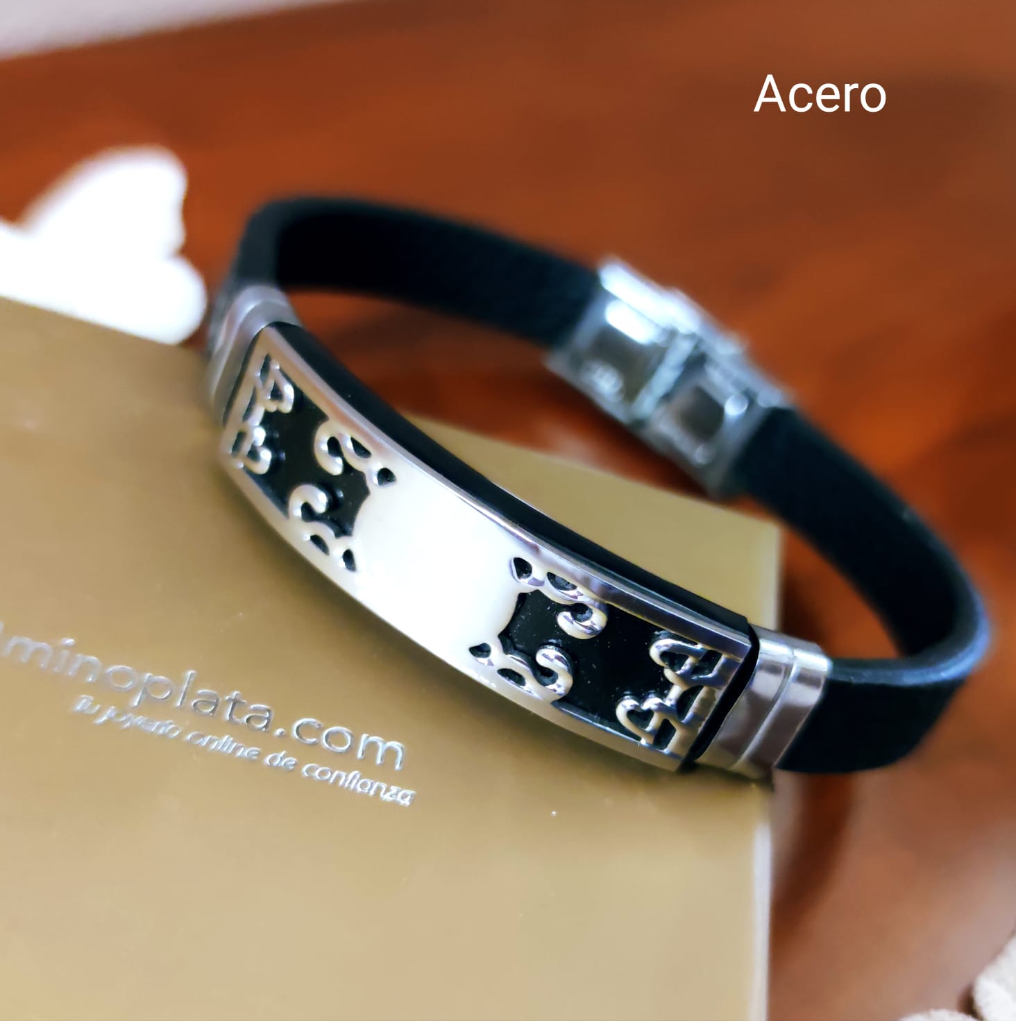 Pulsera de Cuero negro con placa de Acero calada