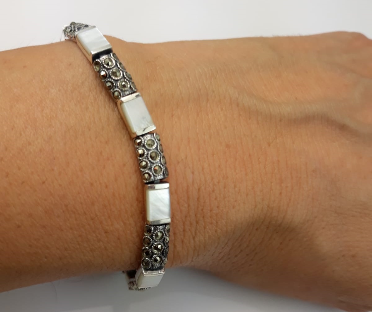 Pulsera clásica de Plata de ley vieja con Nácar y Marquesitas 1