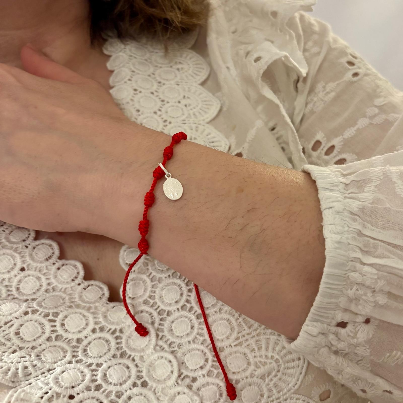 Pulsera roja siete nudos ajustable con medalla de Plata de ley 925 4
