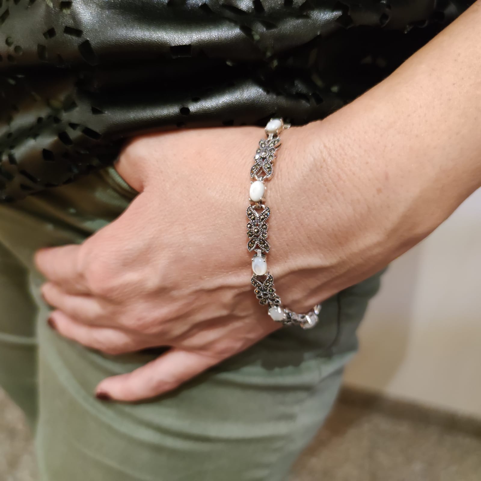 Pulsera Nácar y Plata envejecida con piedras Marcasitas 3