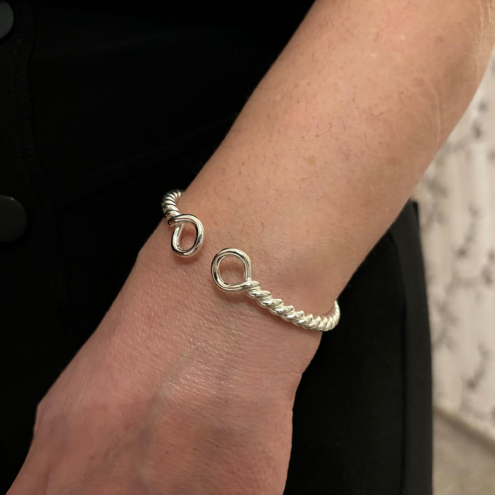 Pulsera tonisa reliada asas de Plata de ley para mujer 2