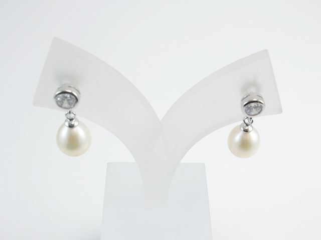 Pendientes de Plata Rodiada con Perla Cultivada 1