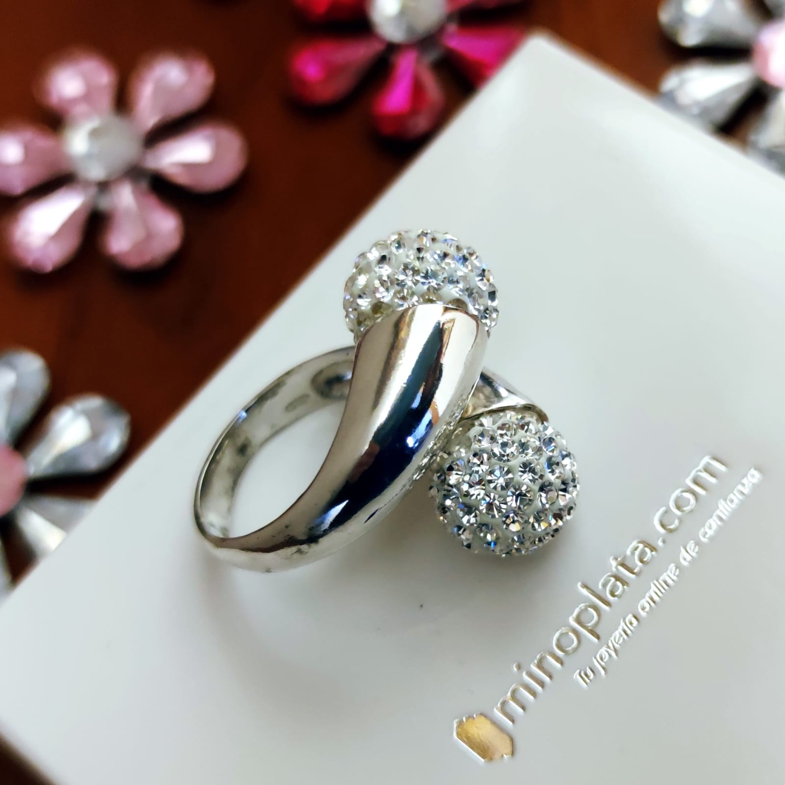 Anillo en Plata de Ley con bolas de cristal Blancas 2