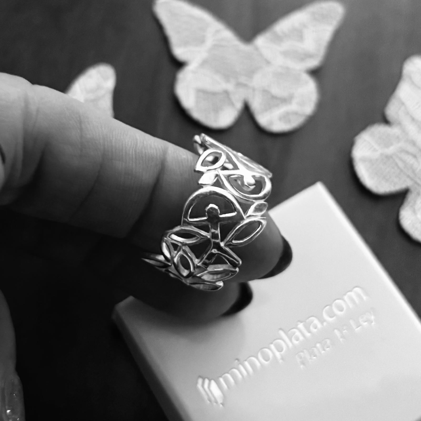 Anillo calado indalos de Plata de ley 925