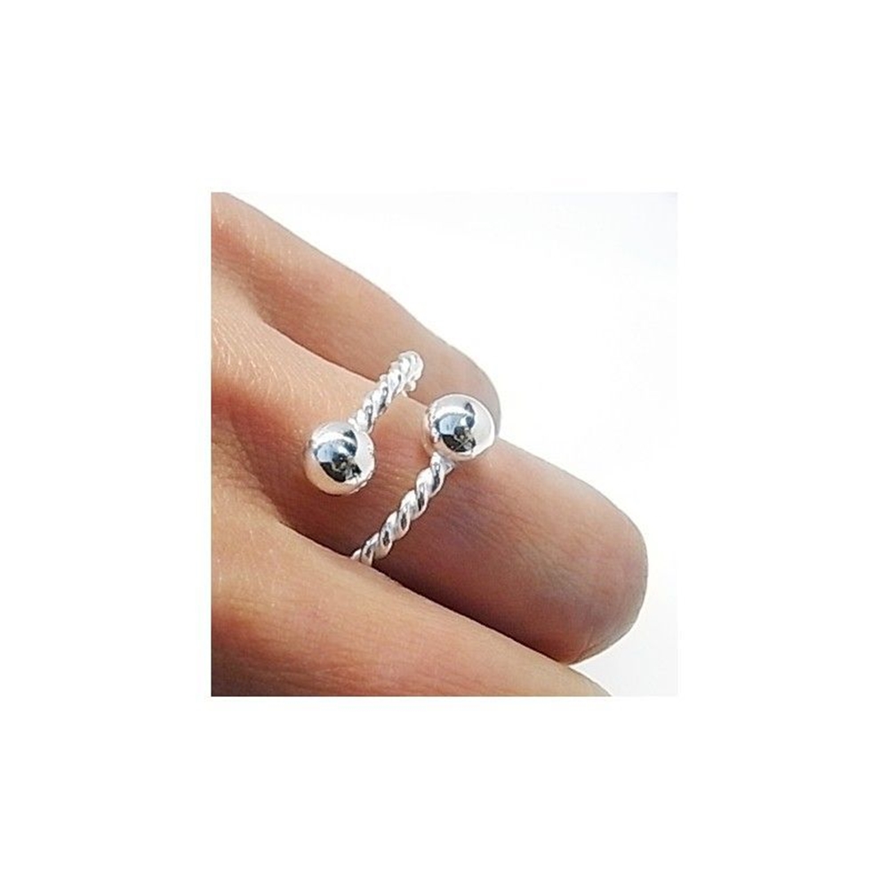 Anillo bolas 6 Mm. y cuerpo reliado de Plata de ley 4