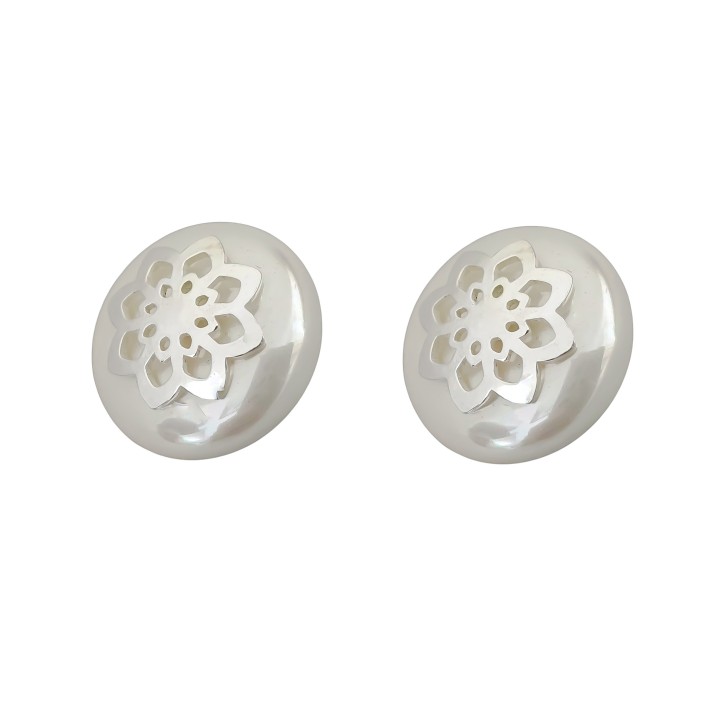 Pendientes Perla Plana 12mm flor de Plata de ley 925