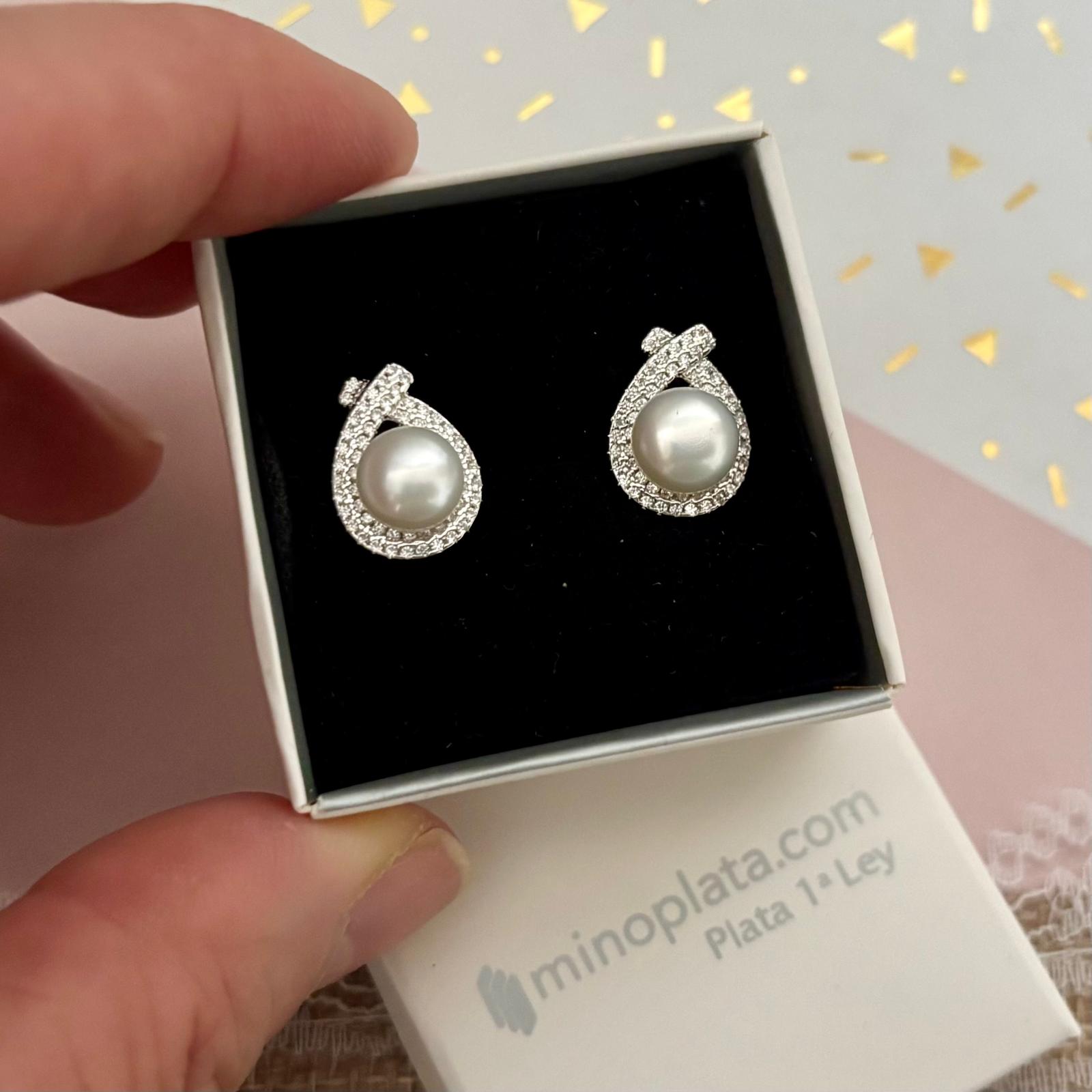 Pendientes novia en Plata rodiada con Circonitas micro y Perlas cultivadas cierre omega 2