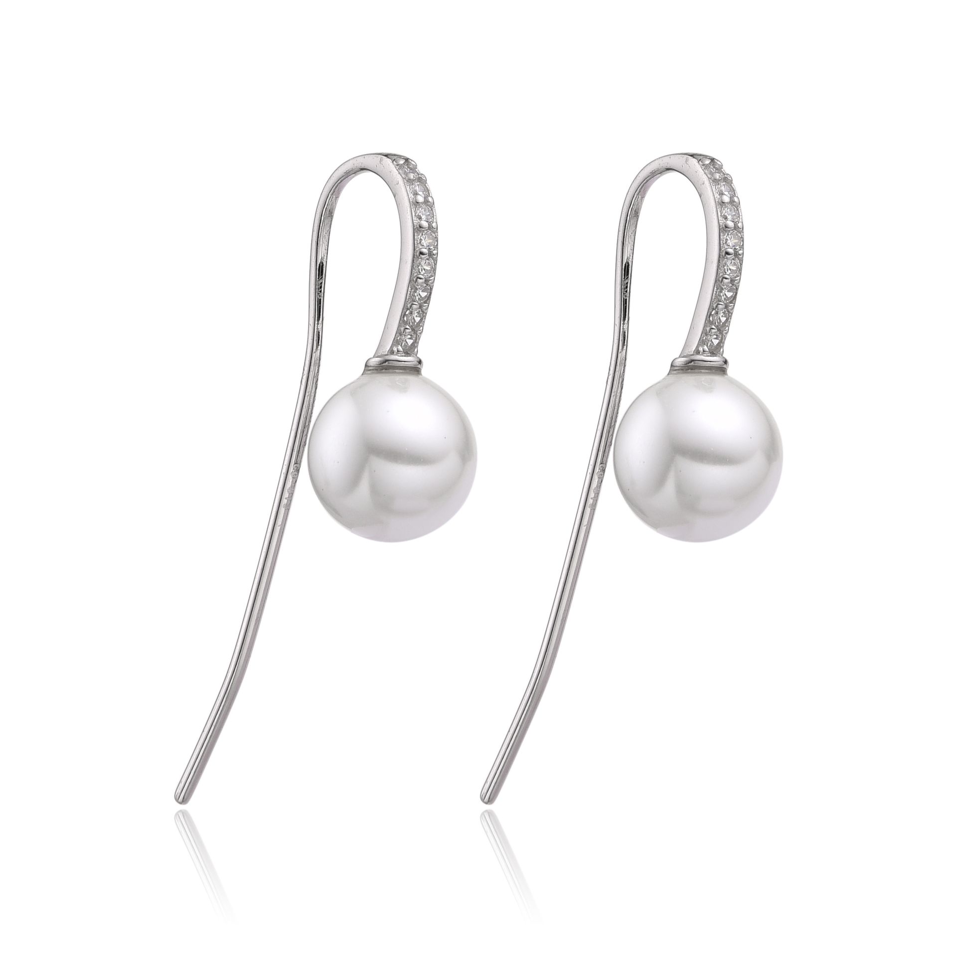 Pendientes de Plata rodiada con Perlas cultivadas y Circontias gancho hippie
